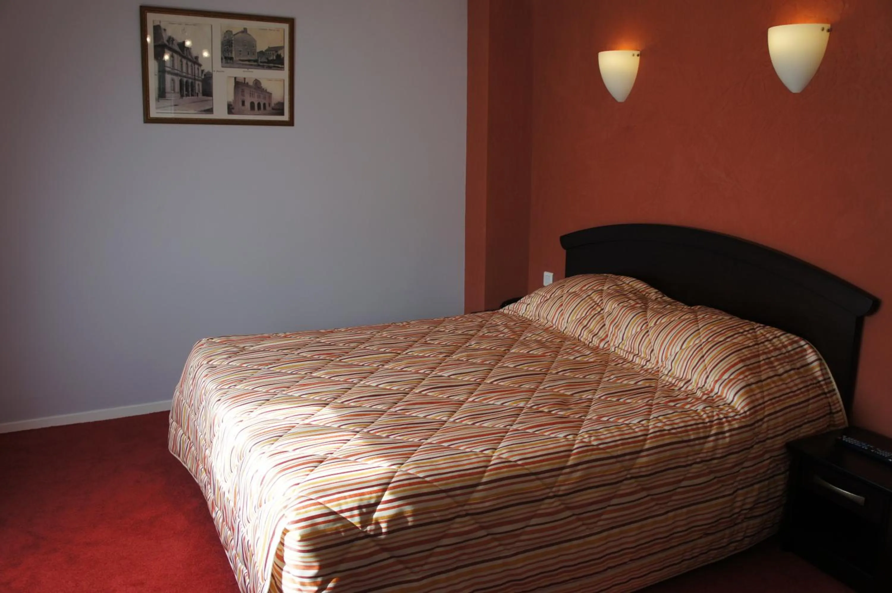 Double or Twin Room in Logis Hôtel & Restaurant du Chemin des Dames