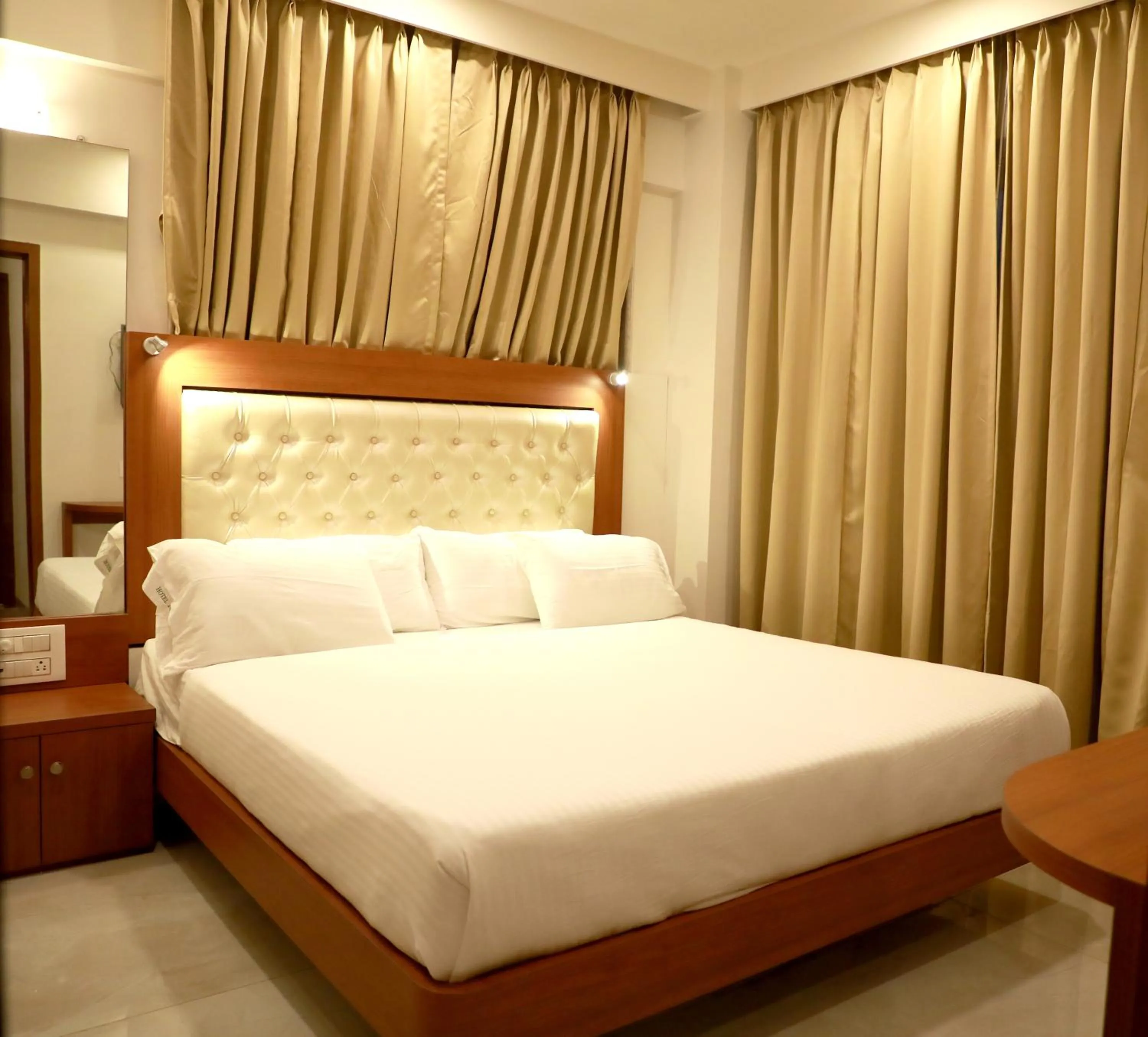 Deluxe Room in Hotel Lords, Fort