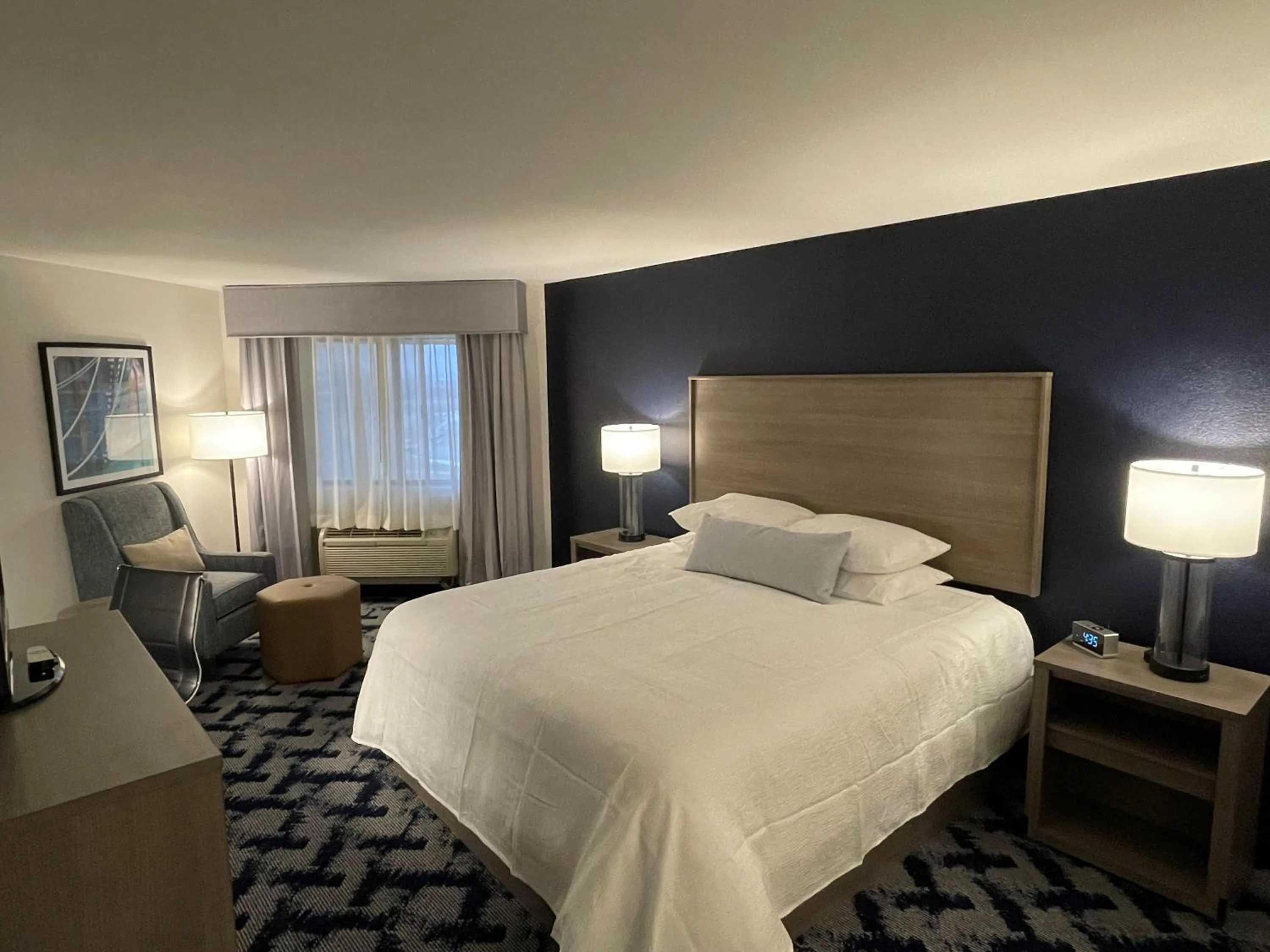 King Room - Non-Smoking in The Inn on Maritime Bay, an Ascend Collection Hotel