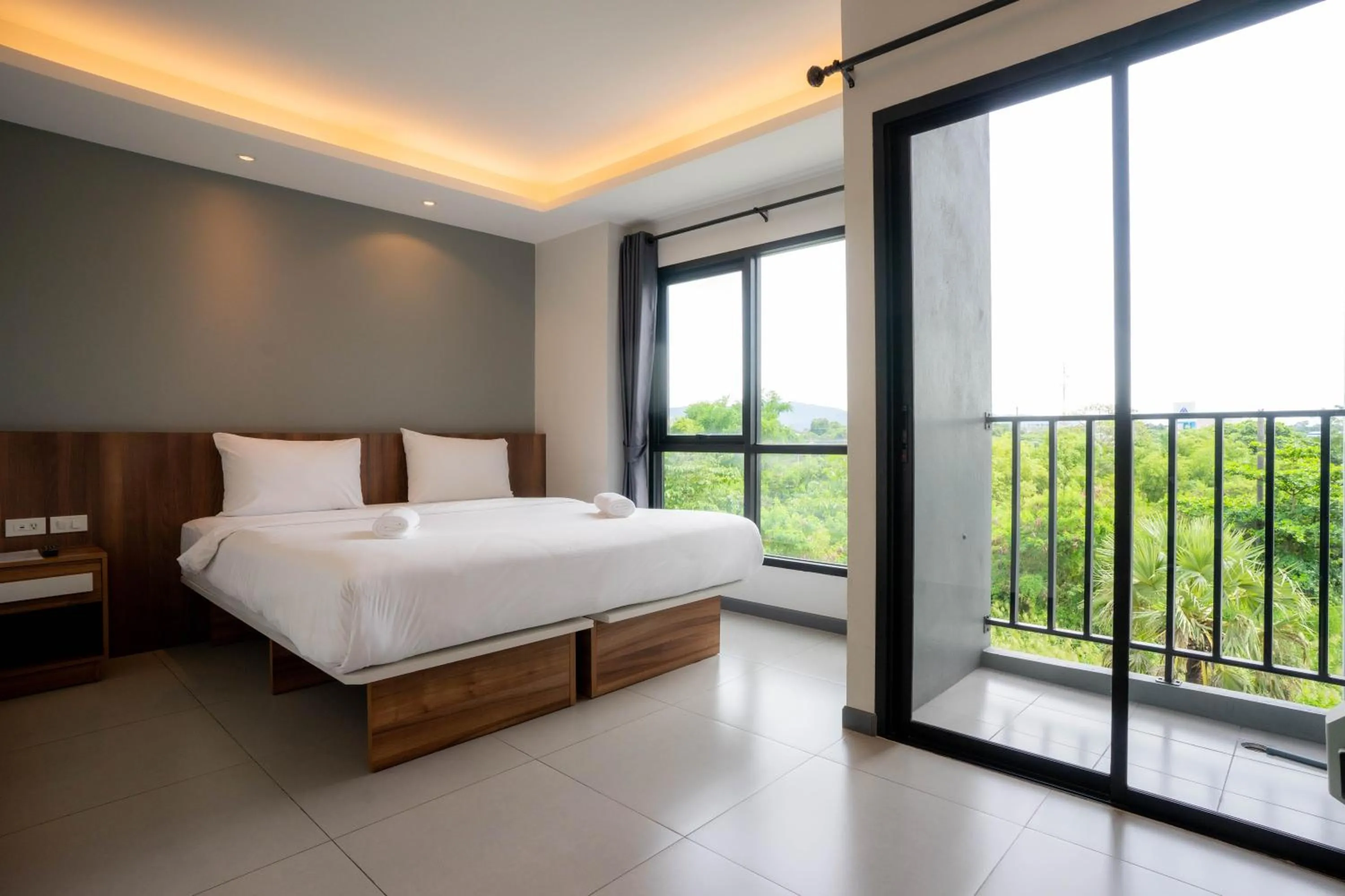 Superior King Room in The Zleep Chonburi