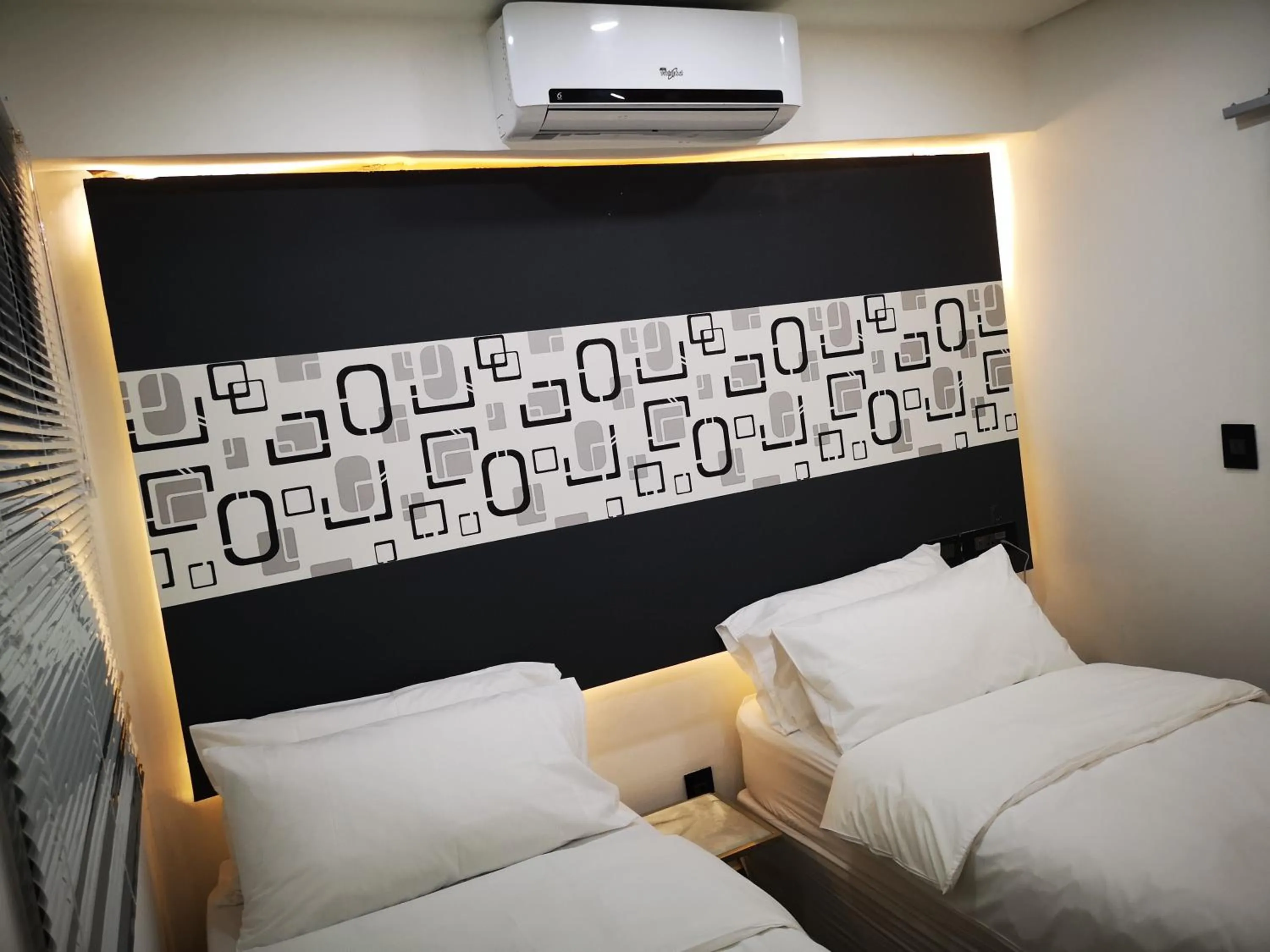 Twin Room - single occupancy in Jardim das Acácias