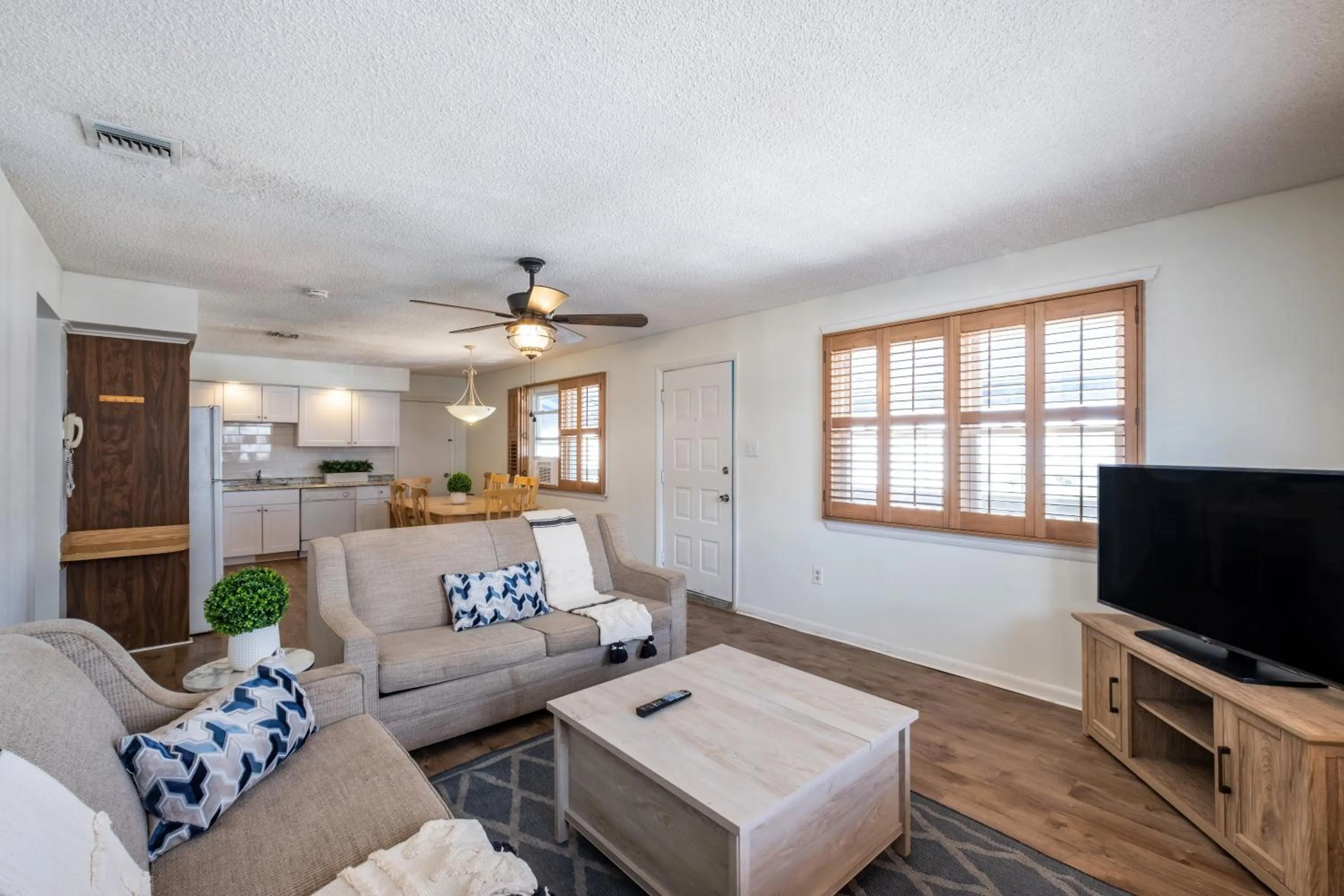 Three-Bedroom Apartment in The Forum