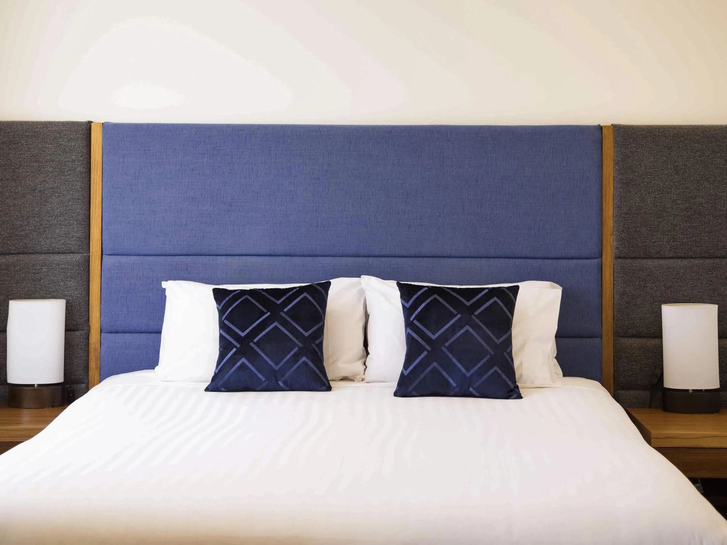 Two-Bedroom Standard Suite in The Sebel Launceston