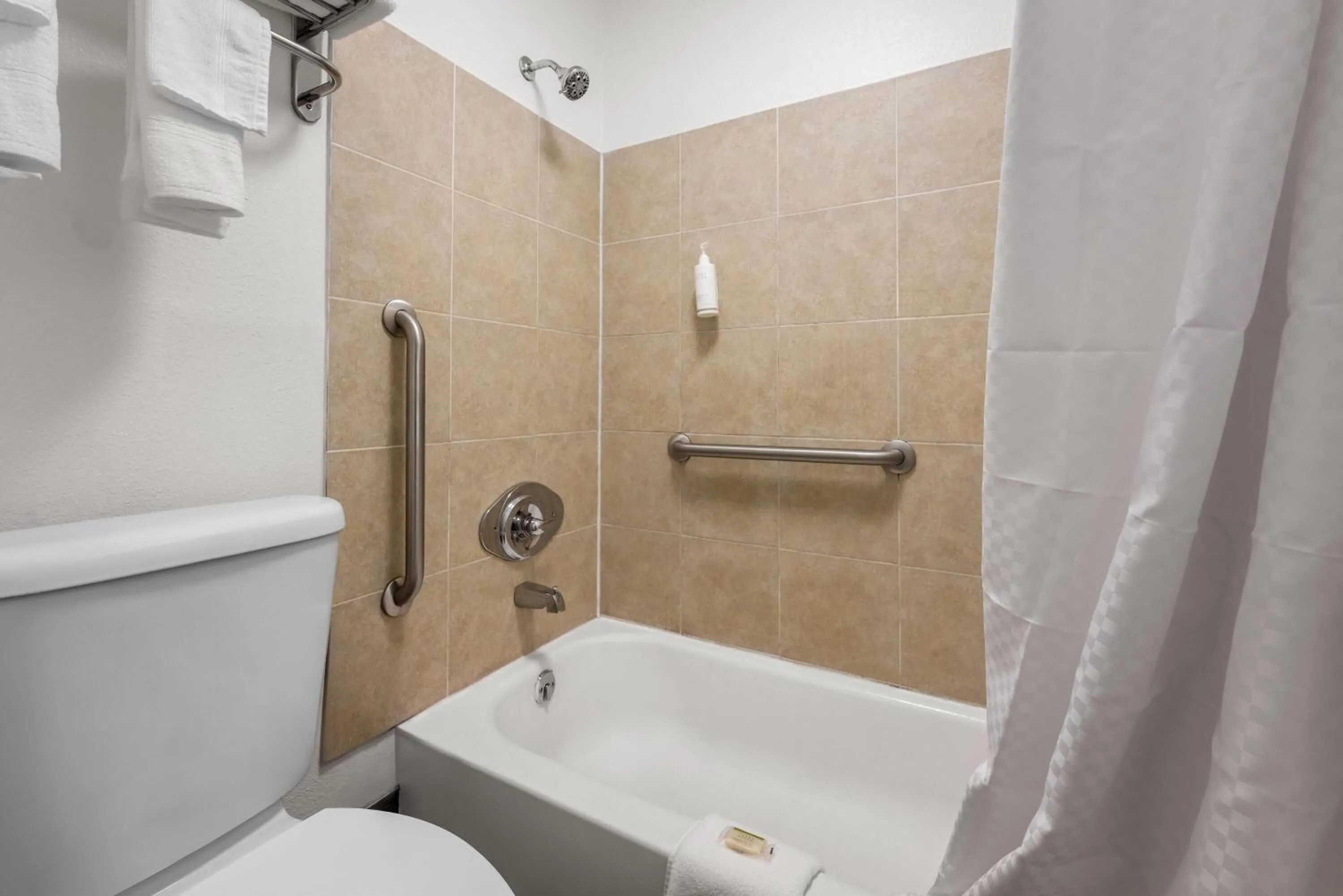 Queen Room with Two Queen Beds, Pet-Friendly, Smoking in Super 8 by Wyndham Gadsden AL