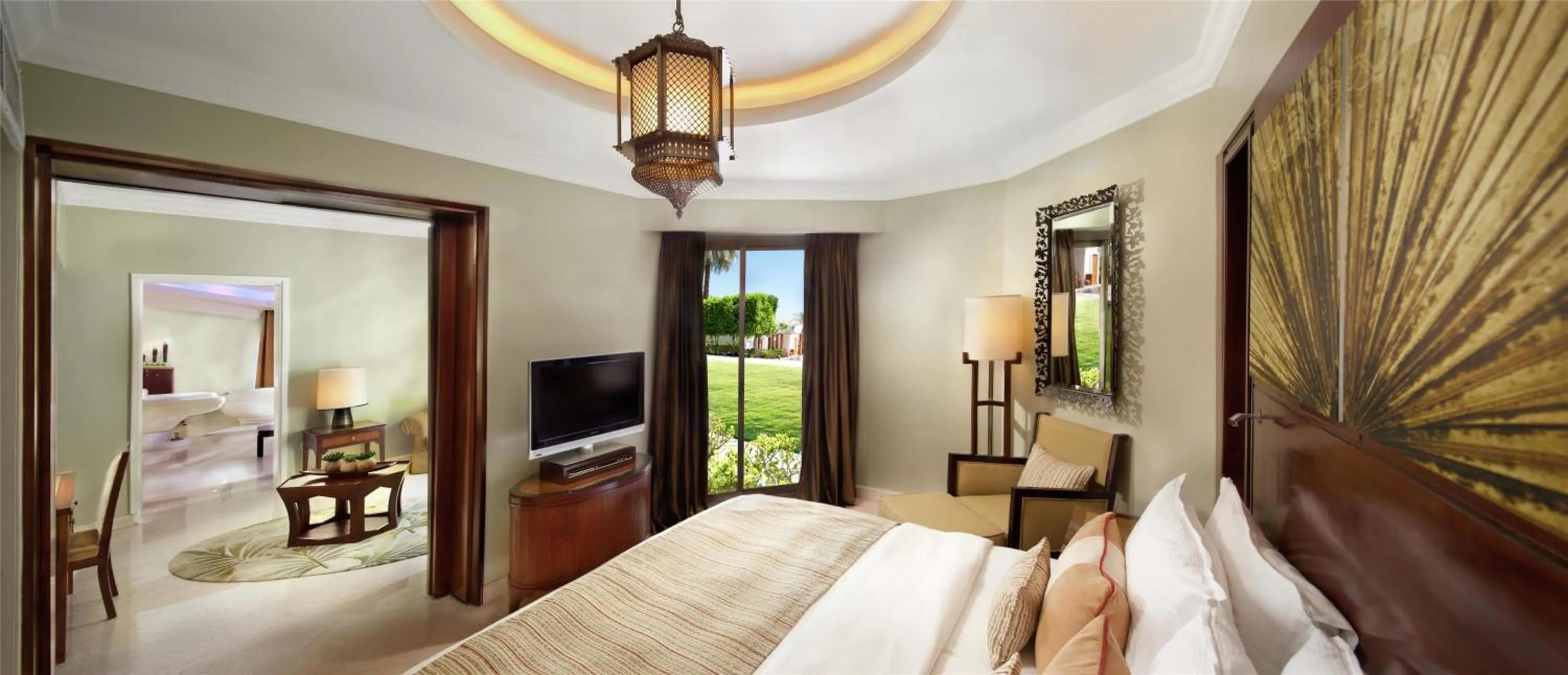 Spa Suite - single occupancy in Hilton Luxor Resort & Spa