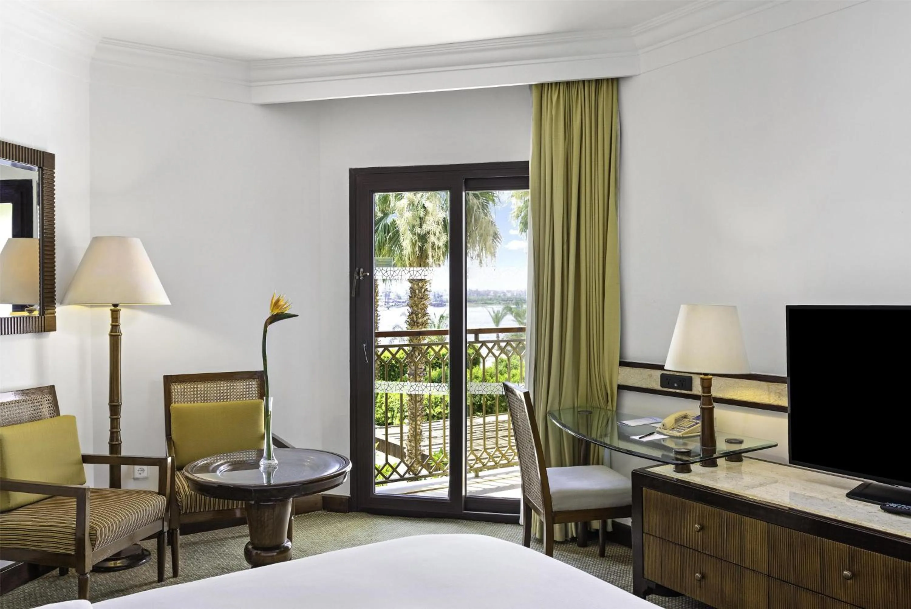 Guest Twin Room with Partial River View - single occupancy in Hilton Luxor Resort & Spa