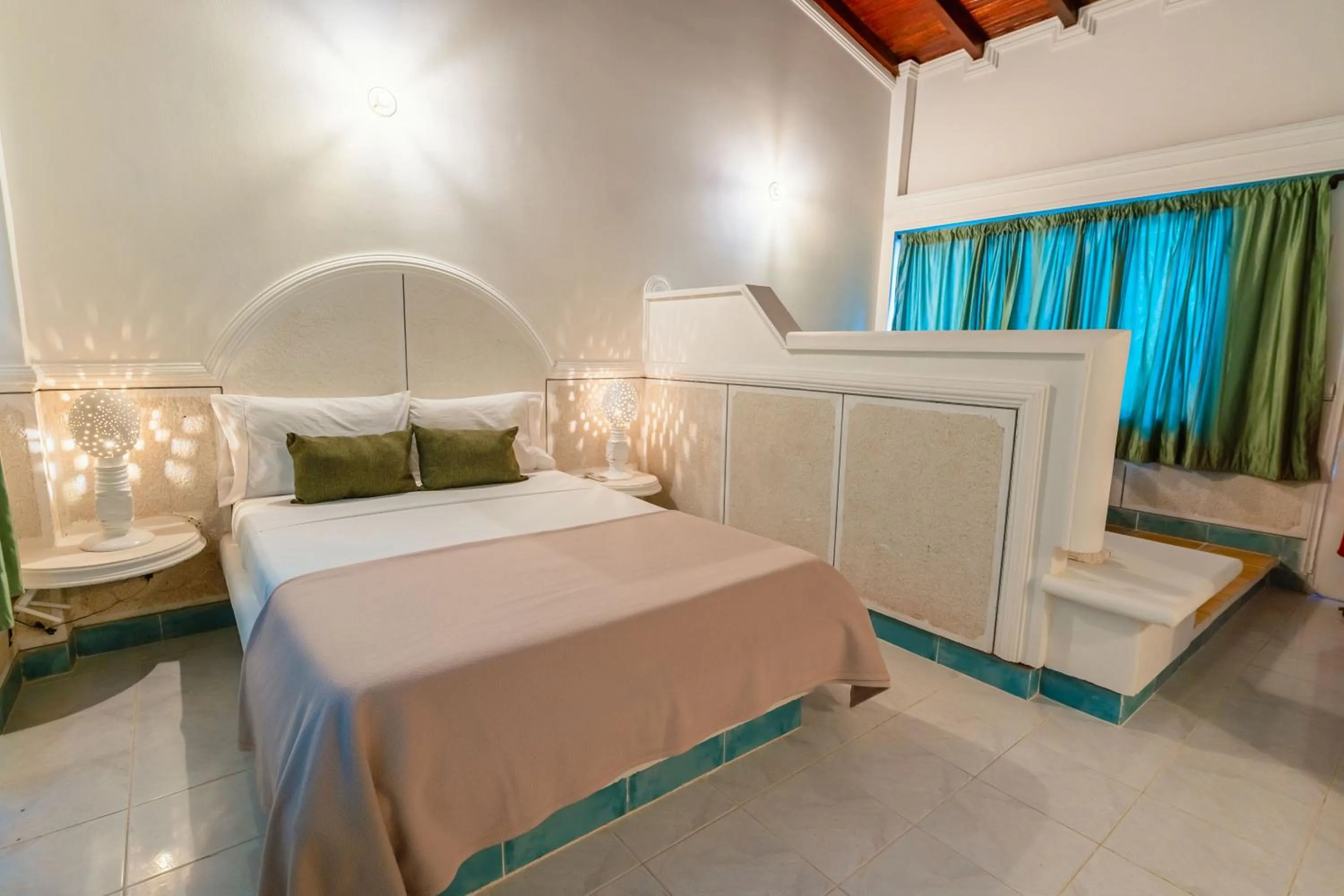 Economy Double Room in Hotel Cocoliso Island Resort