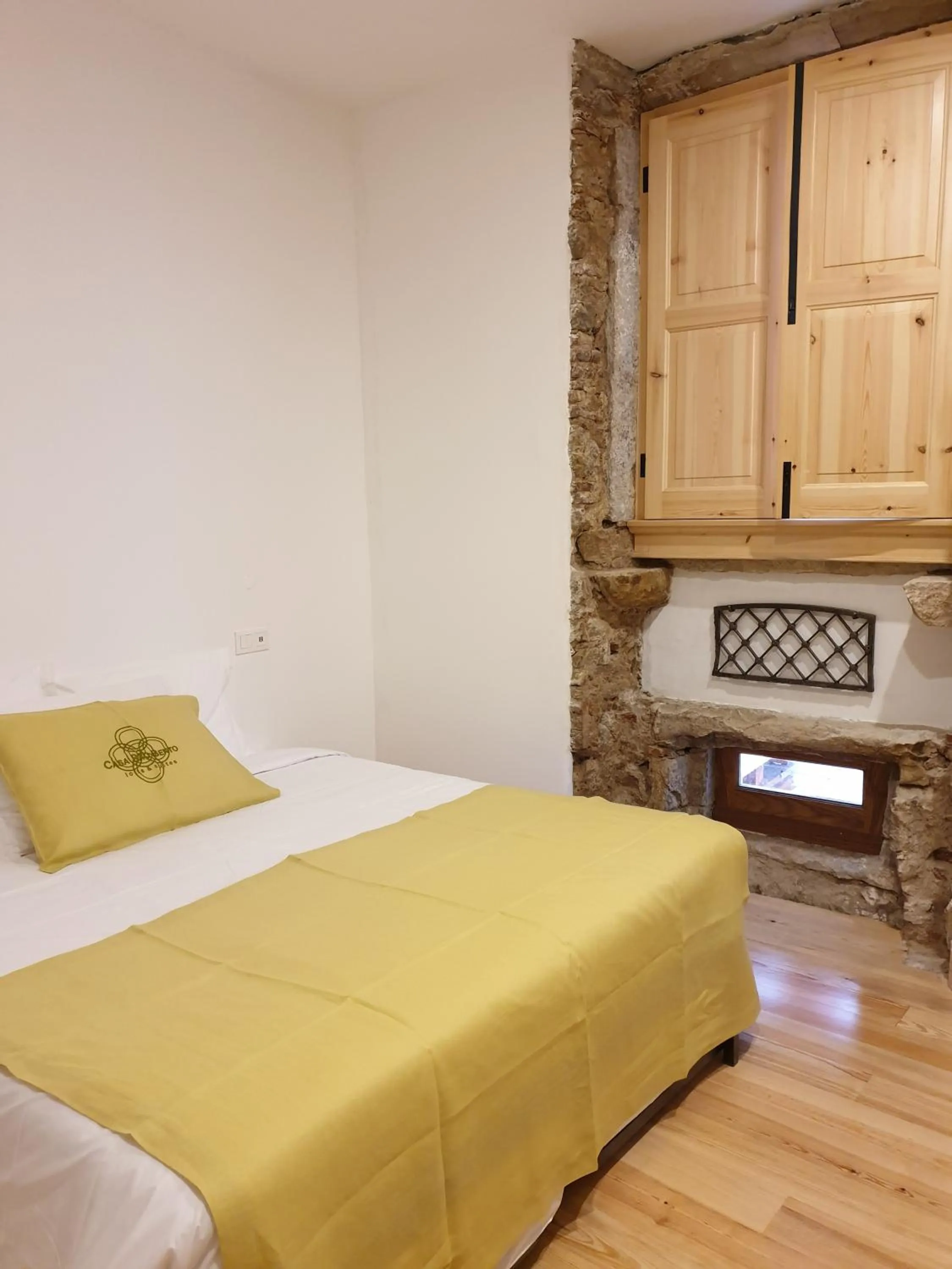 Deluxe Suite in Casa da Baixa by PURUS