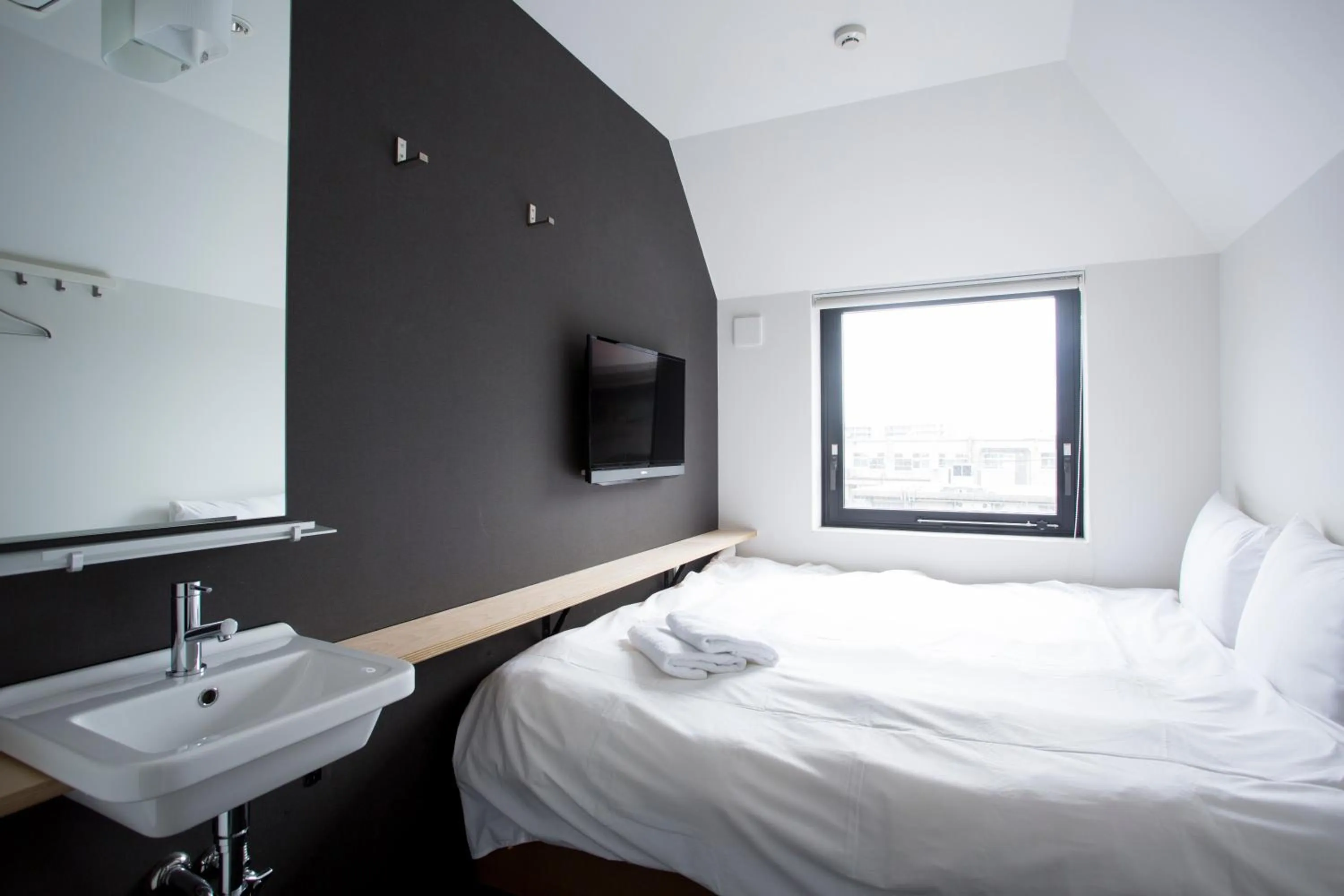 Double Room with Shared Bathroom in Piece Hostel Kyoto