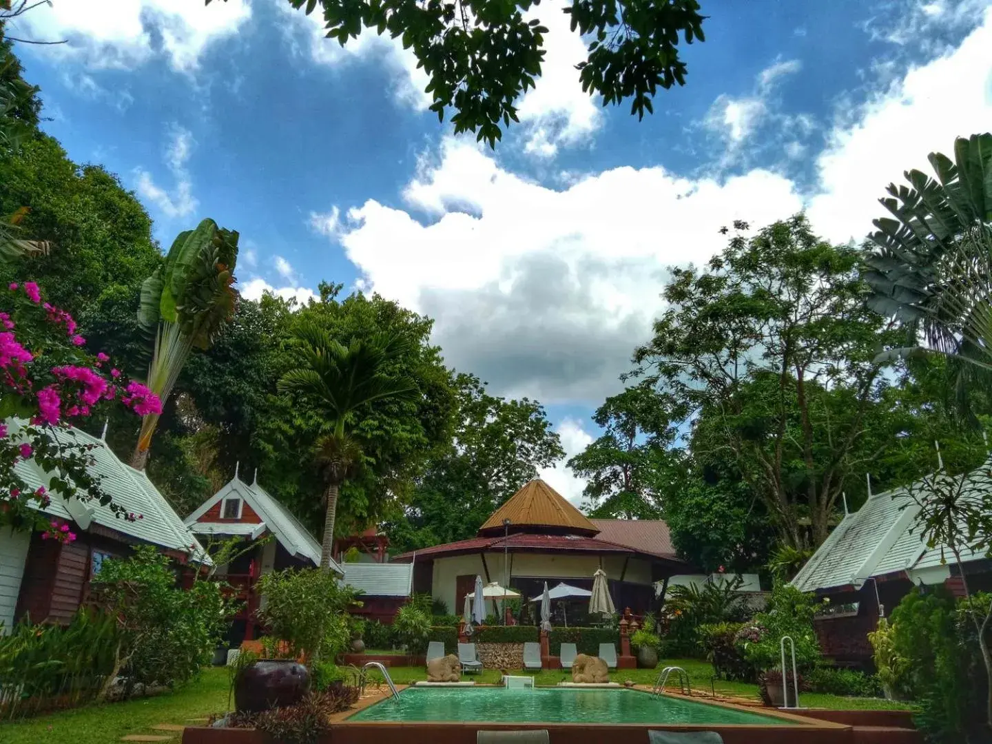 Le Passe-Temps Le Passe-Temps