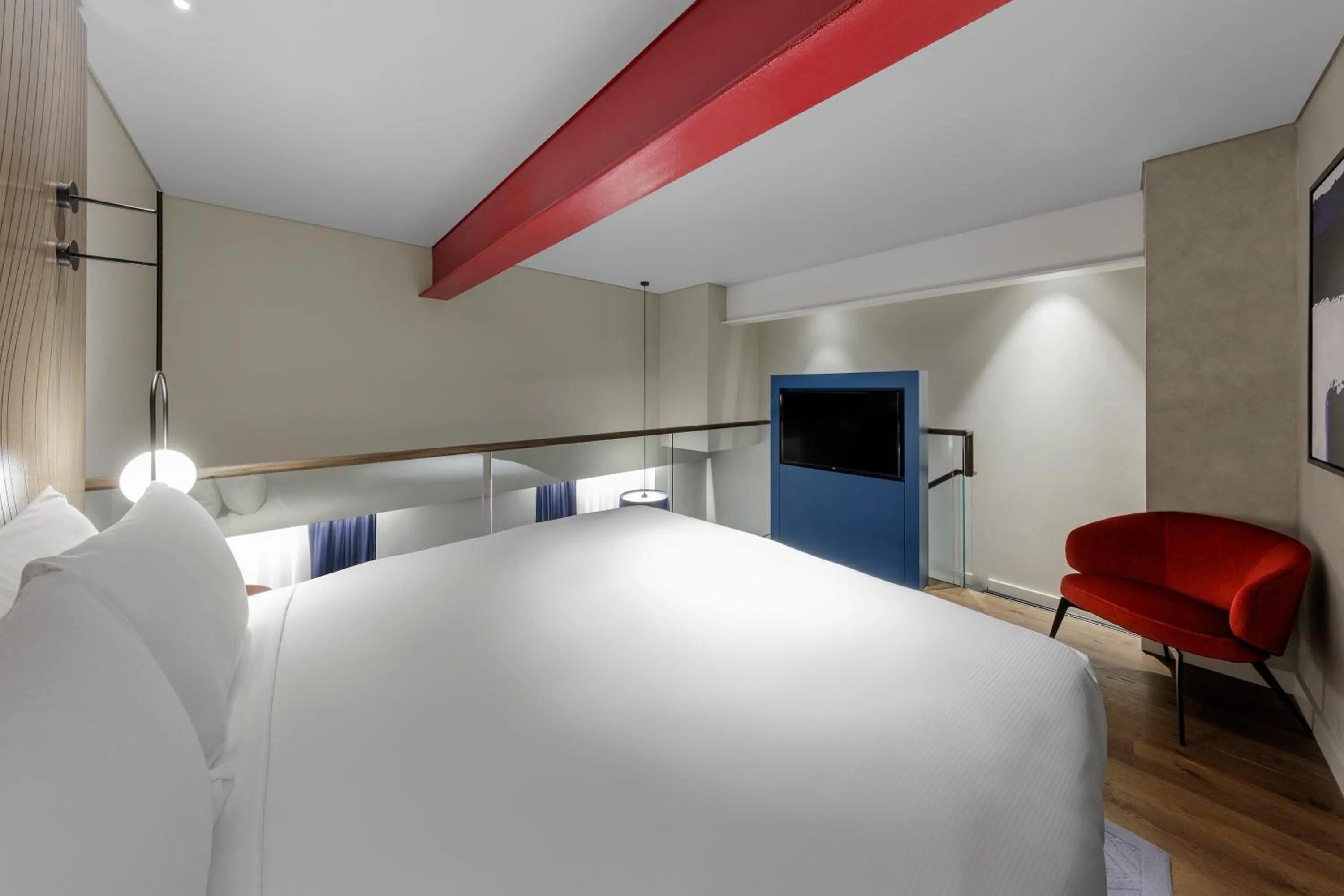 King Loft Room in DoubleTree by Hilton Melbourne