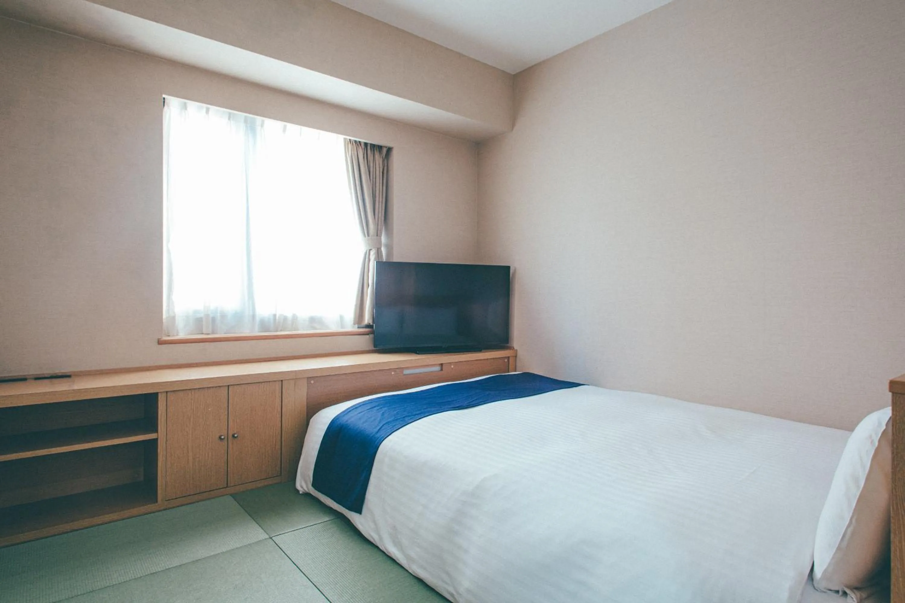 Japanese-Style Room - single occupancy in Hamilton Hotel Blue