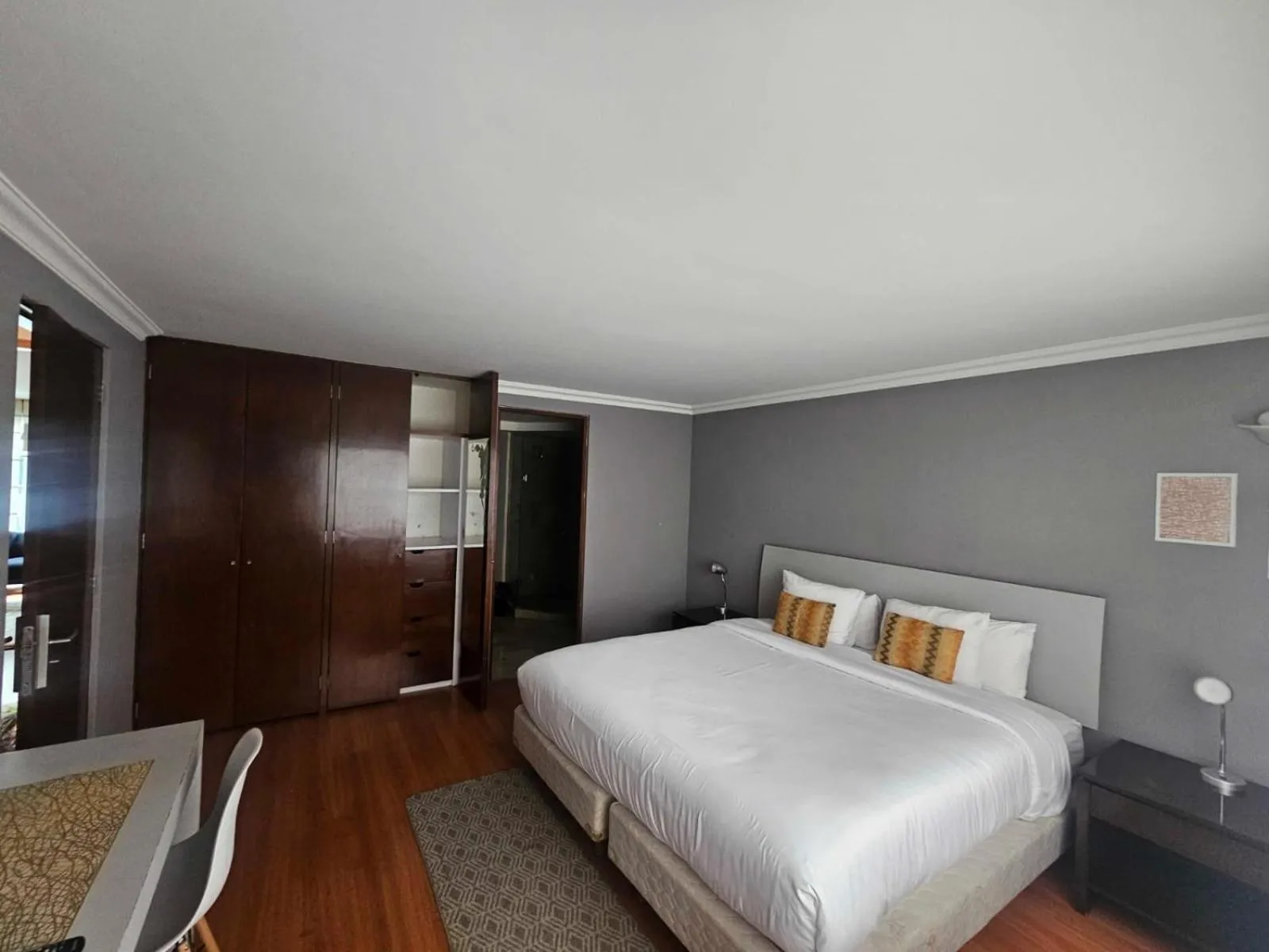 Standard King Room in Residence L´ Heritage Hipólito Taine by BlueBay