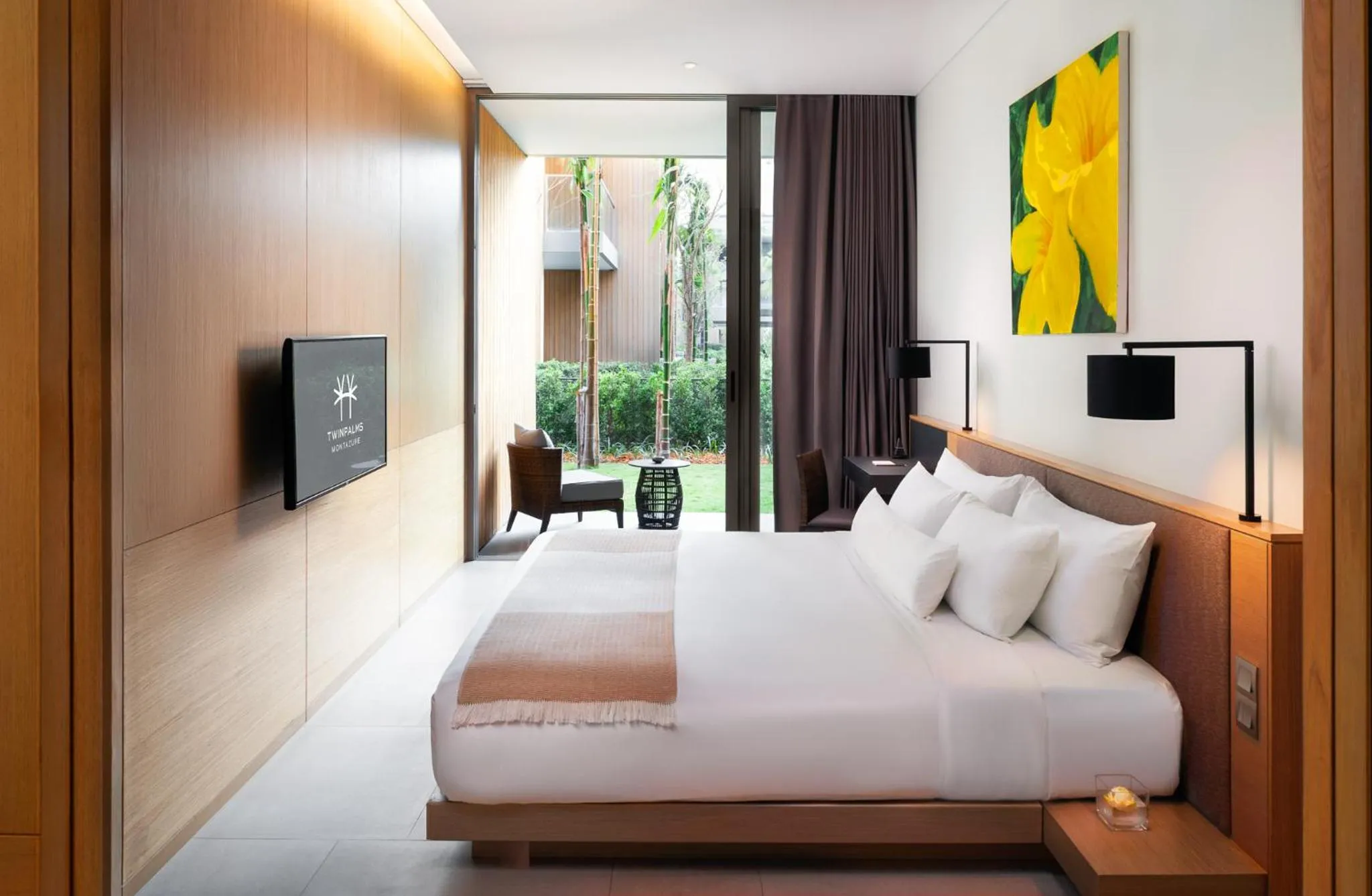 Grand Azure Suite - Deluxe Double or Twin Room in Twinpalms MontAzure Phuket