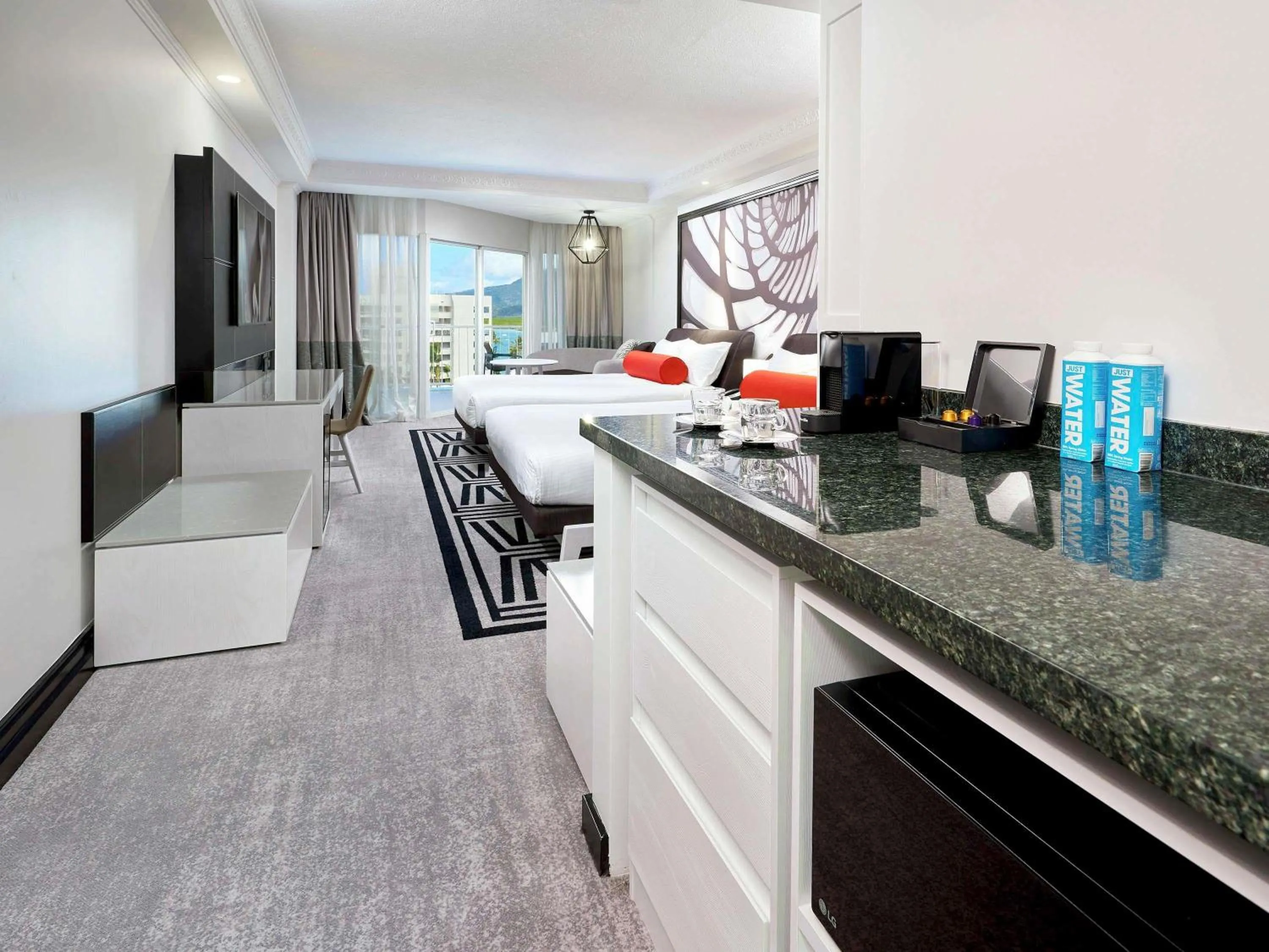 Grand Superior Twin Room with City or Mountain View in Pullman Cairns International