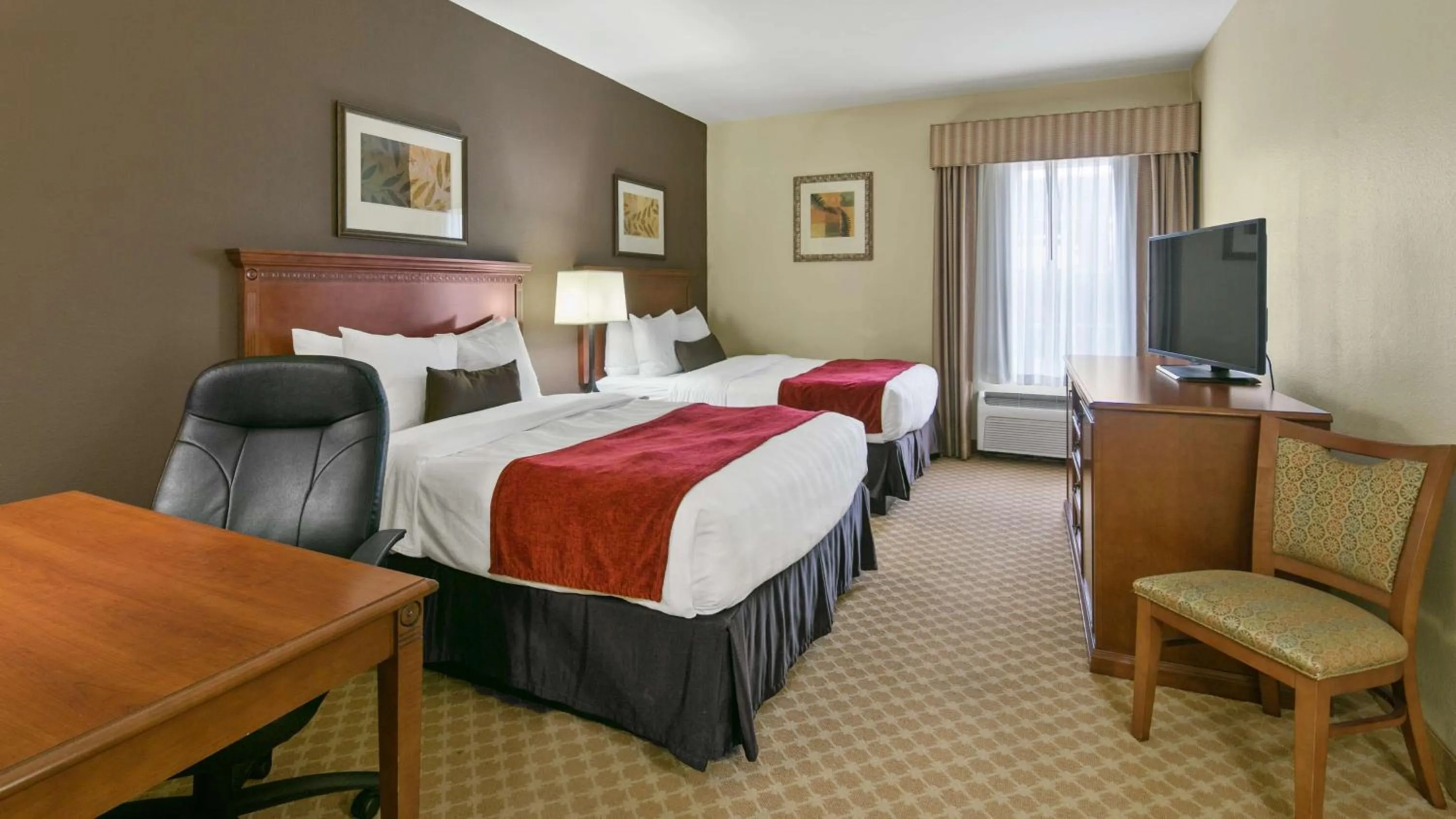 Queen Room with Two Queen Beds - Non-Smoking in Best Western Plus Georgetown Inn & Suites