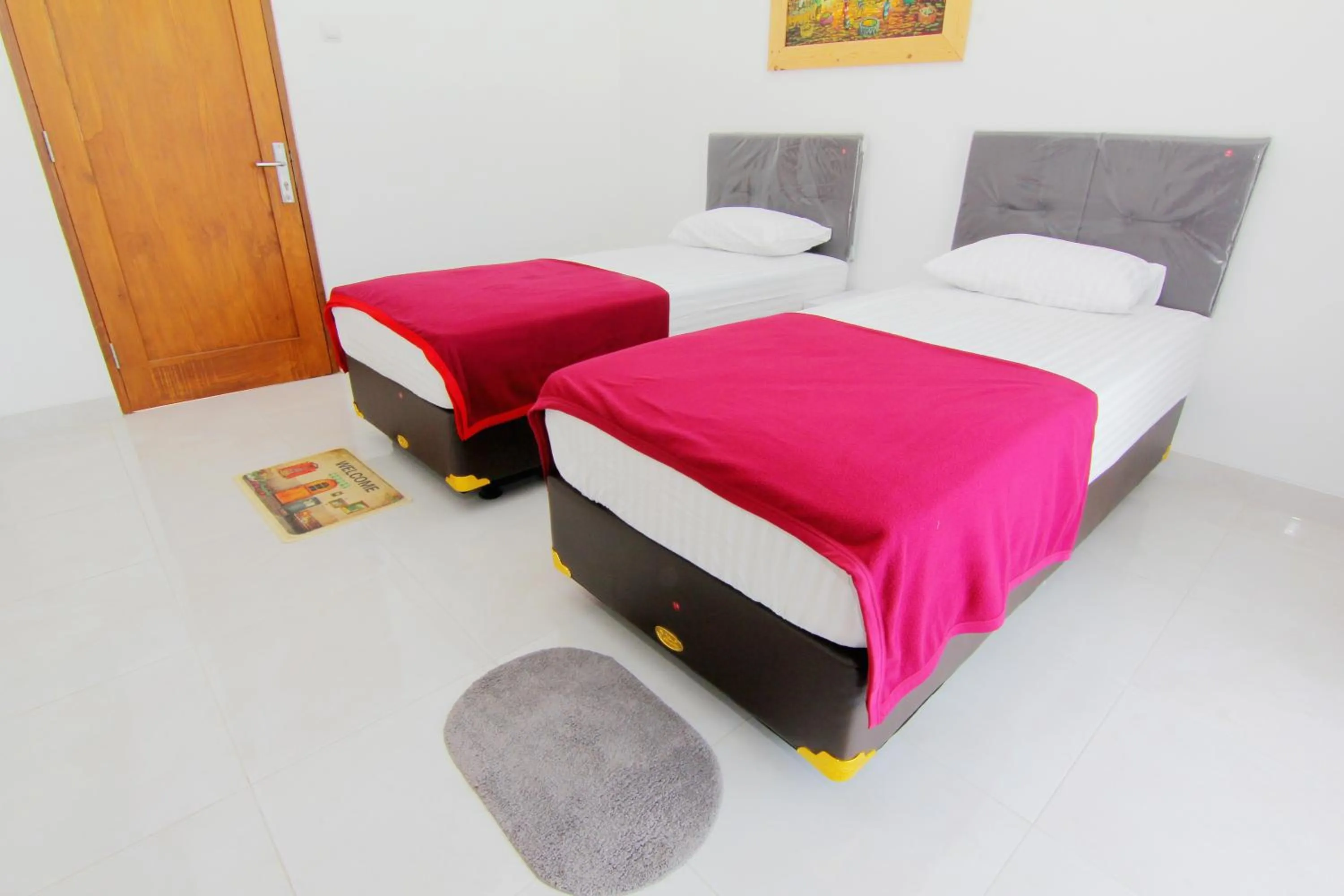 Standard Twin Room in Silas Garden