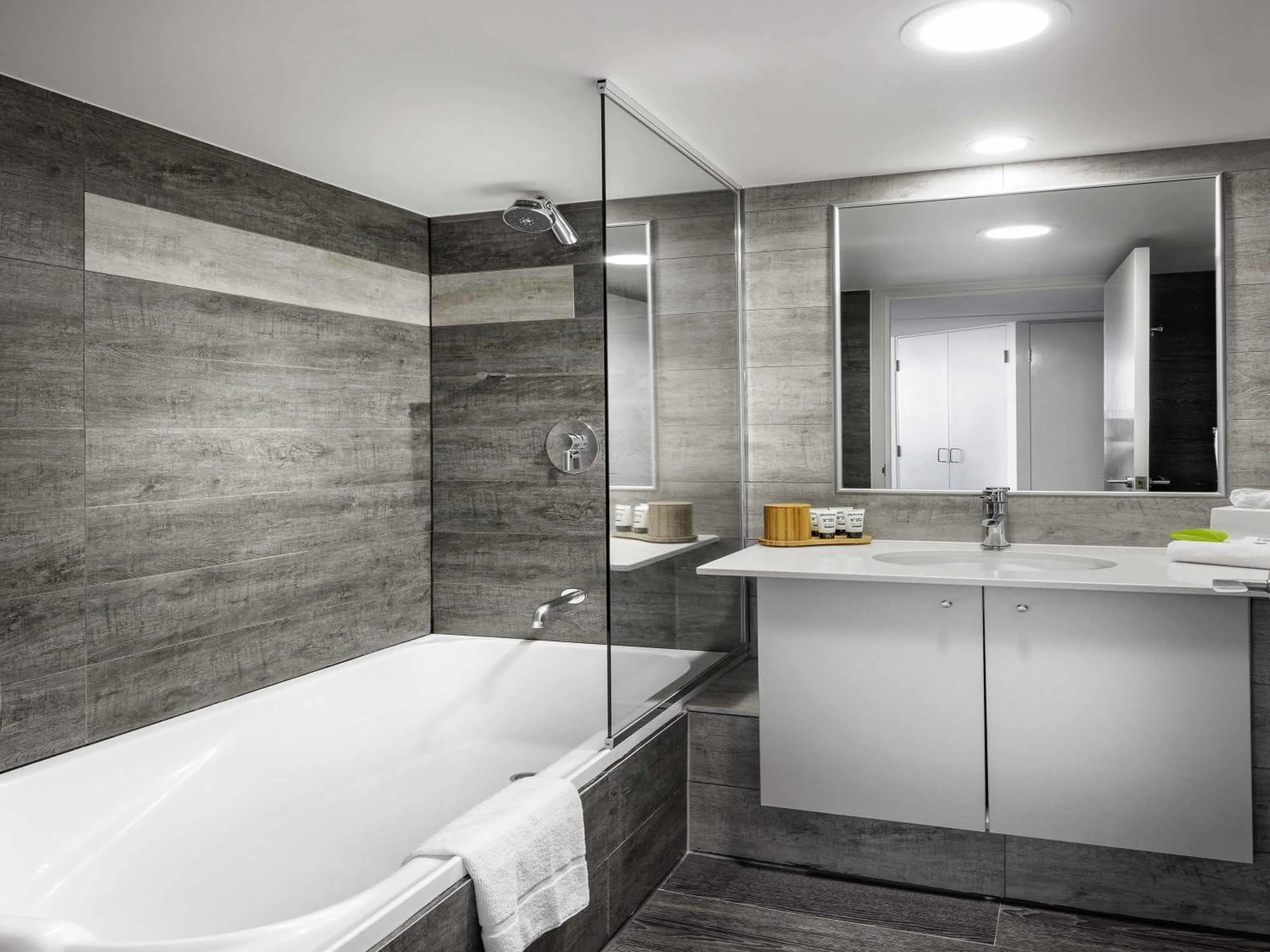 Premium Studio Hotel Room in The Sebel Brisbane