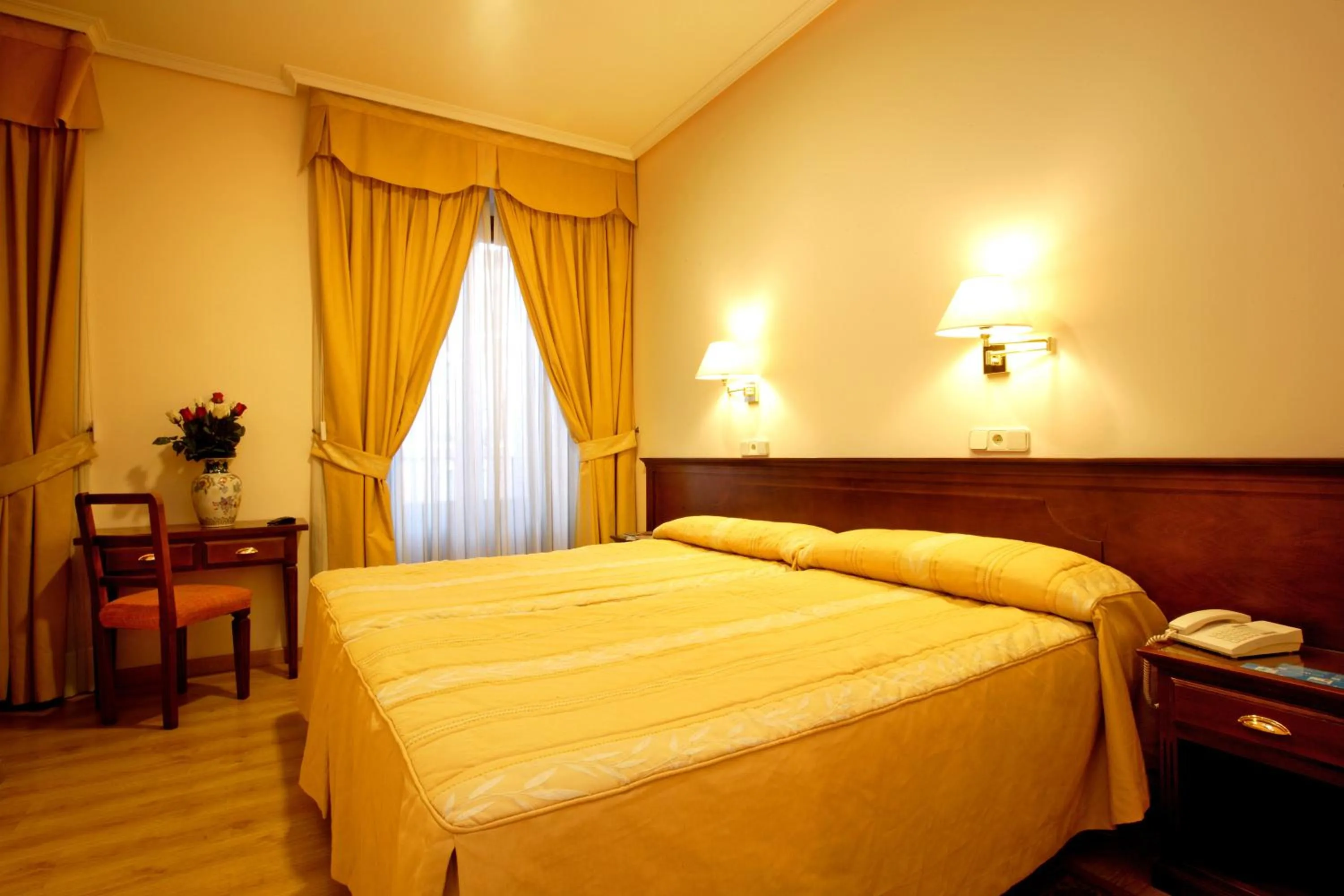 Double or Twin Room in Hostal Silserranos
