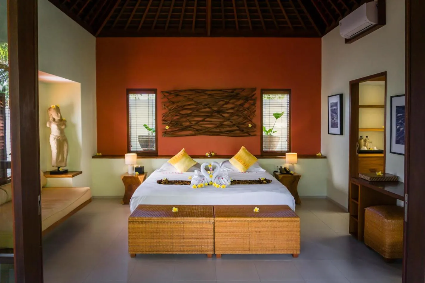 Barong Deluxe Double Room with Balcony in Villa Sabandari