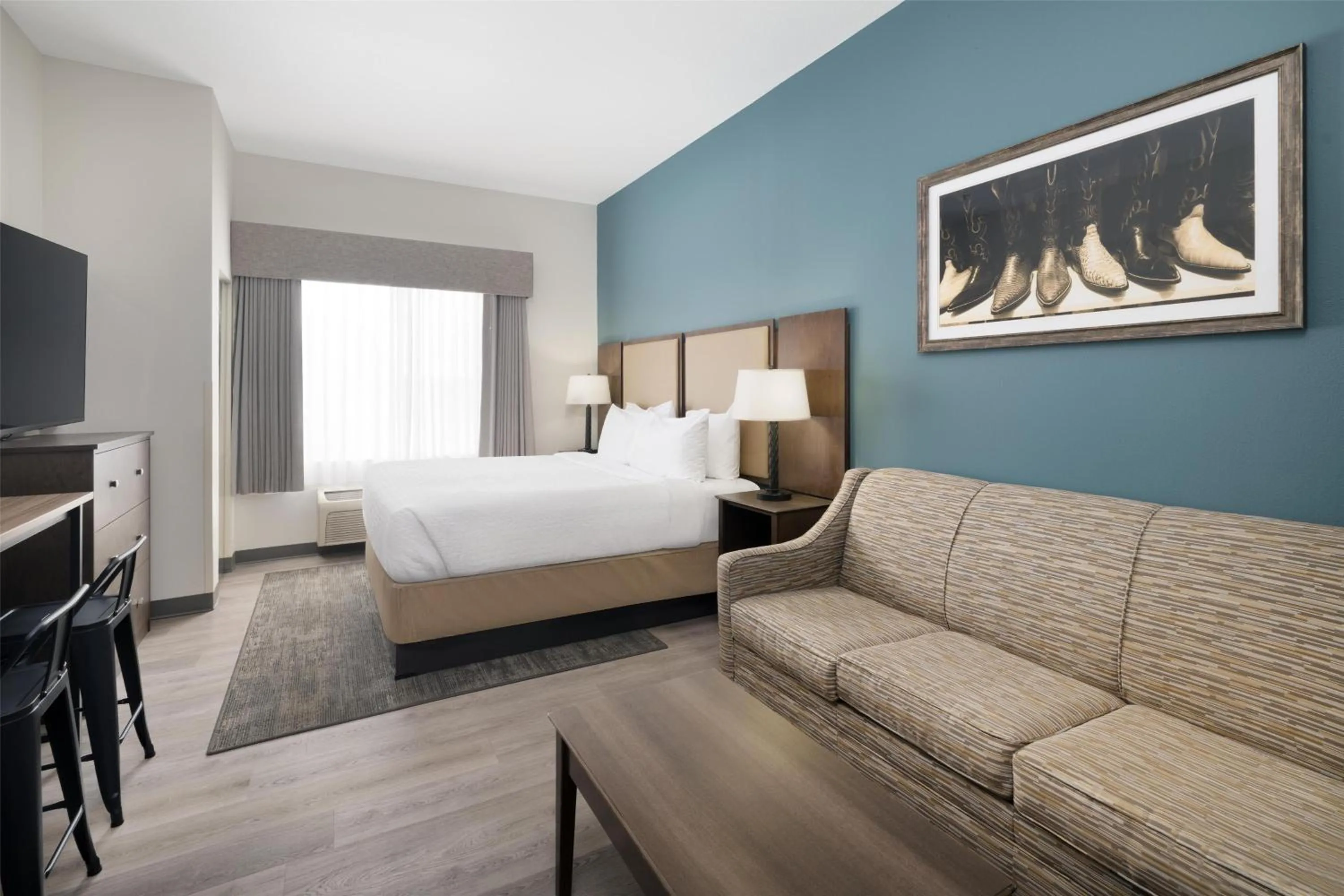 King Room with Kitchenette and Sofa Bed - Non-Smoking in Best Western Plus Frontier Inn