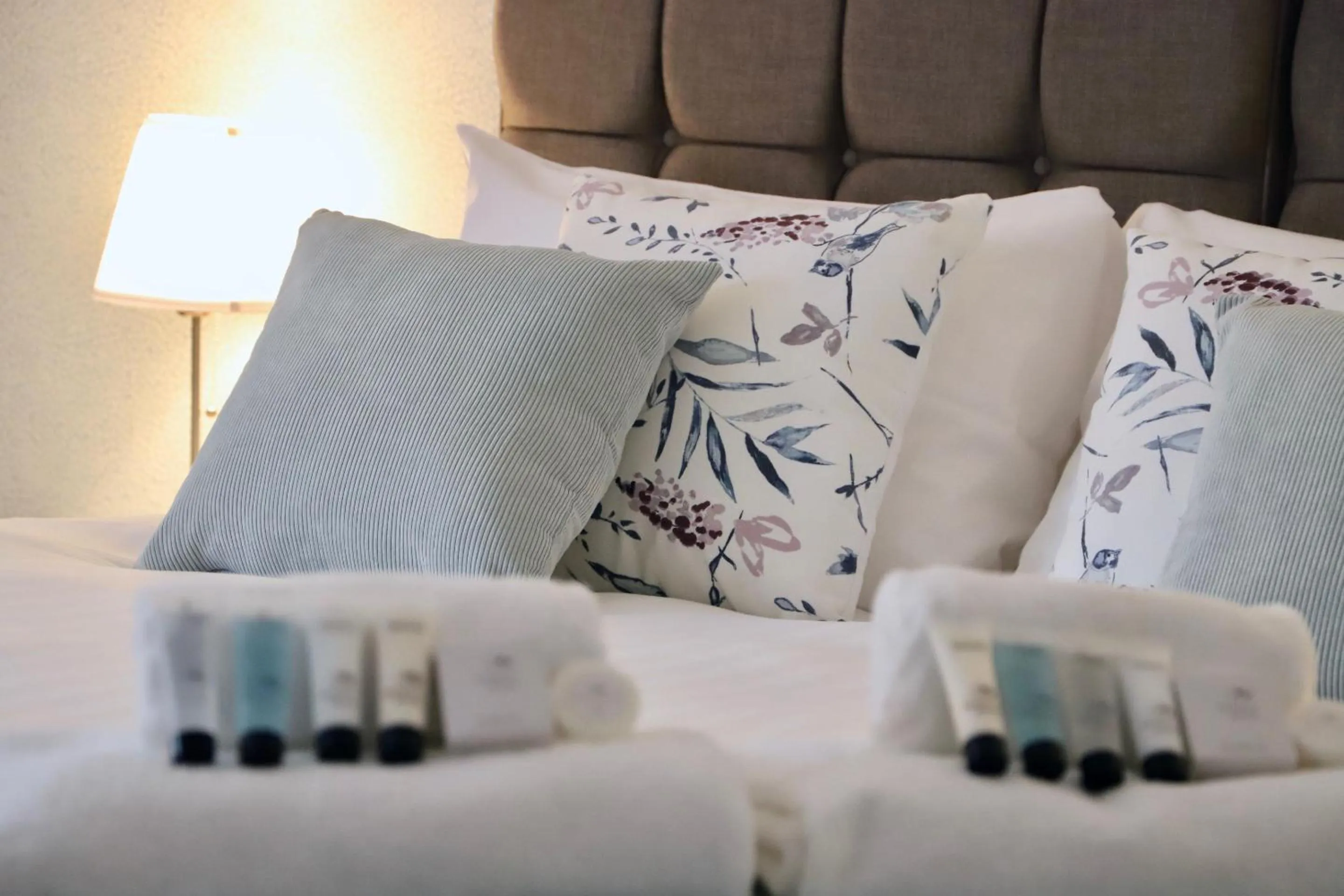 Superior King Room in Bridgeside Rooms