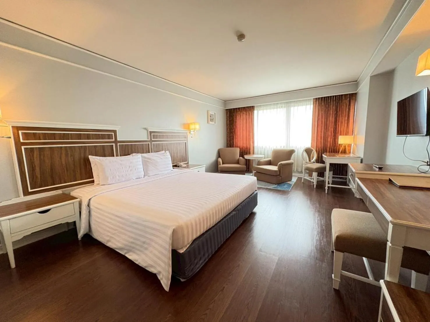 Super Deluxe King Room in Town in Town Hotel Bangkok