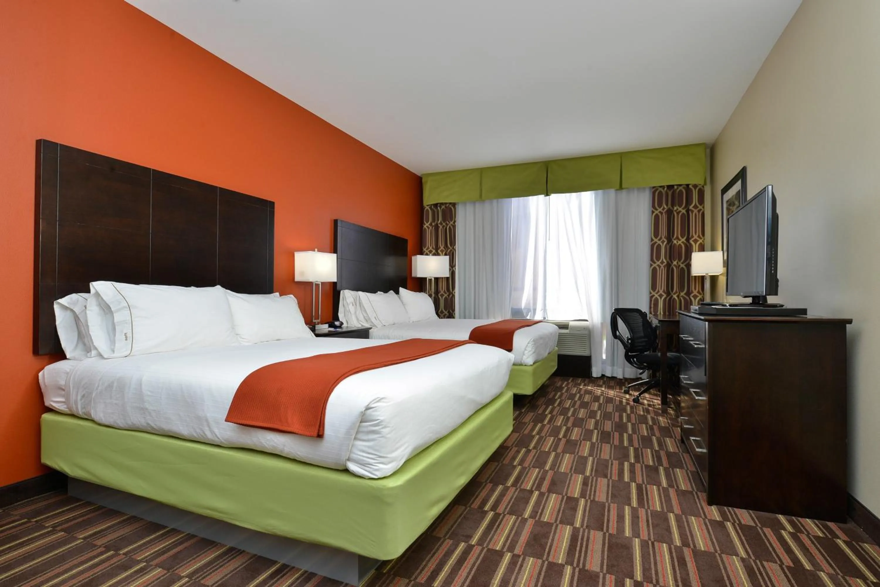 Standard Room with Two Queen Beds in Holiday Inn Express Alva by IHG