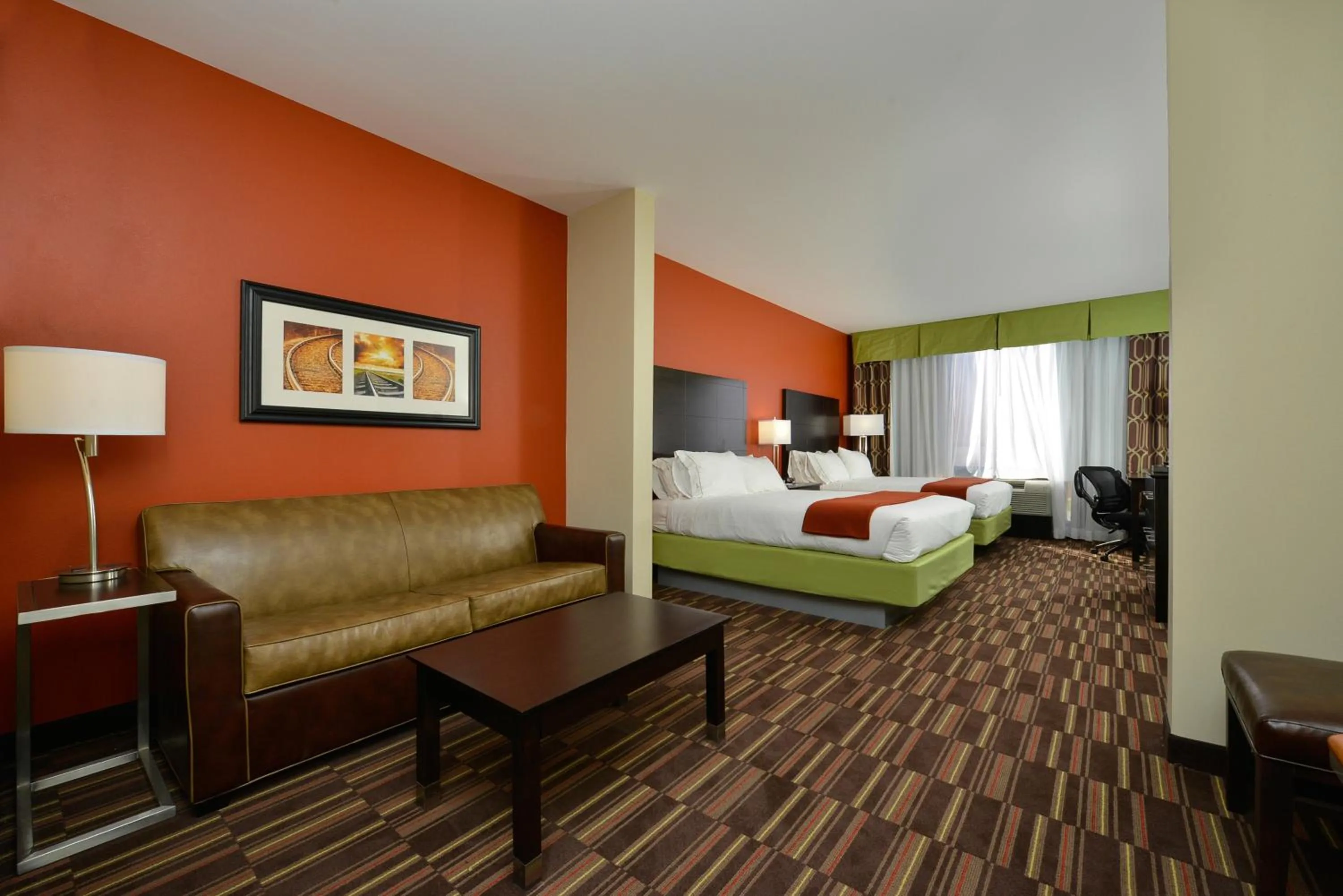Queen Suite with Two Queen Beds in Holiday Inn Express Alva by IHG