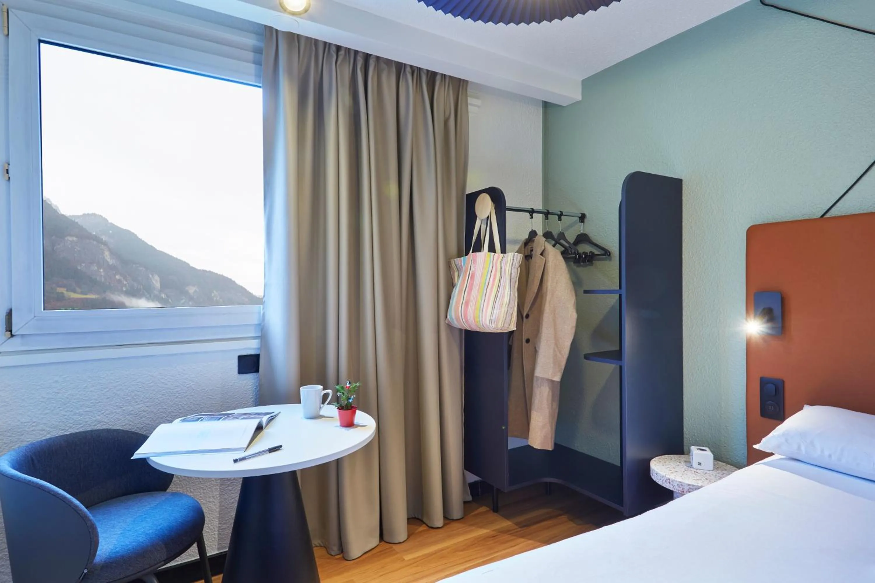 Standard Twin Room in Ibis Hôtel Sallanches