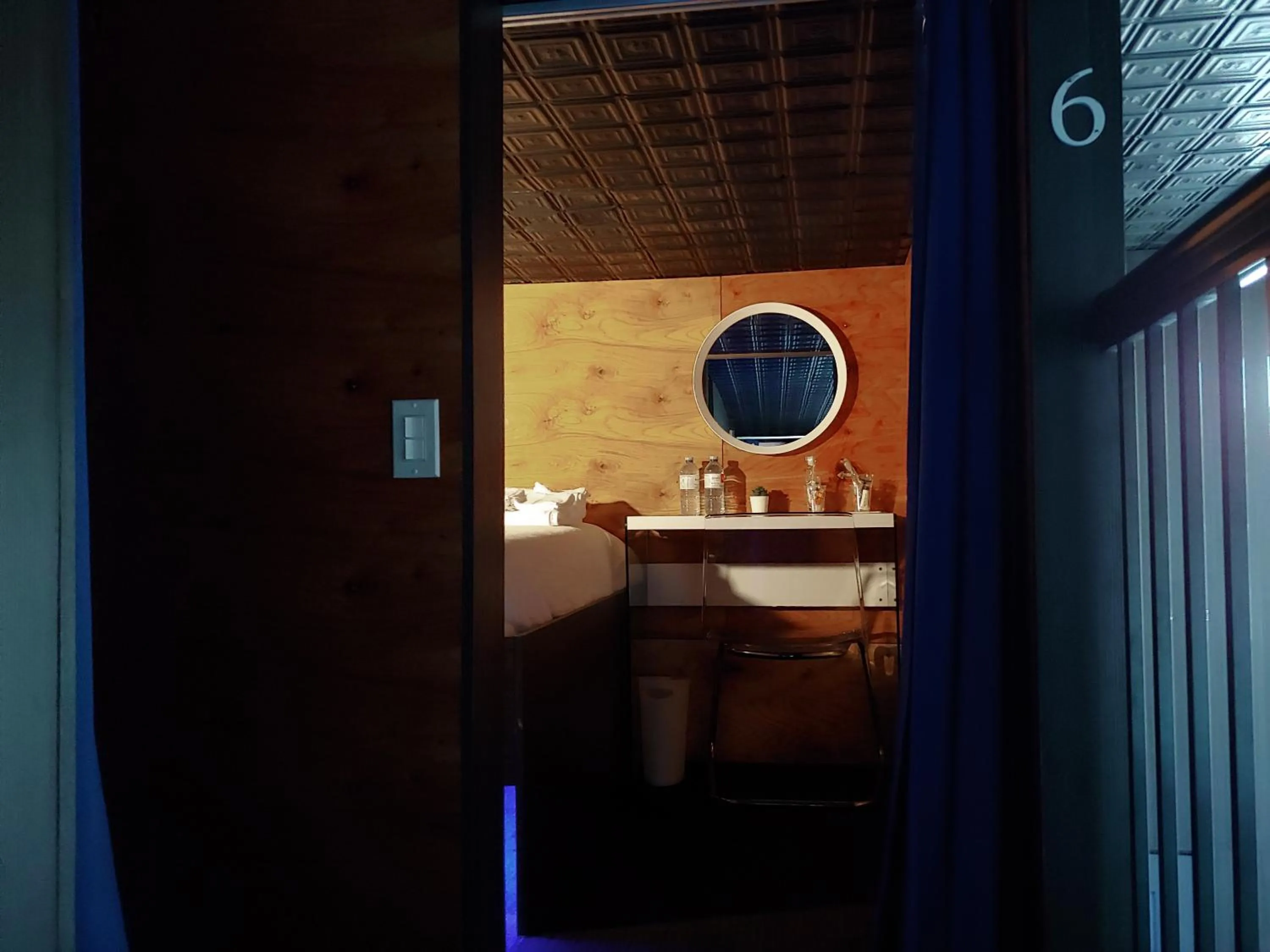 Queen Pod in Zens Inn