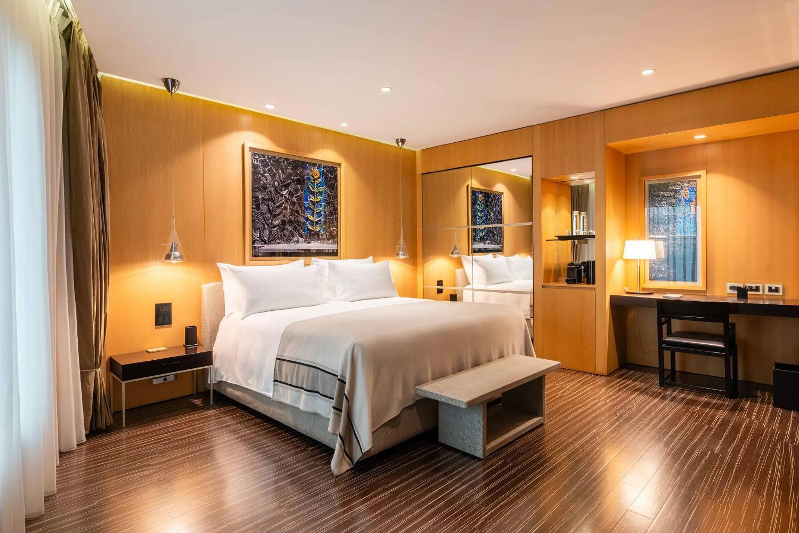 One Bedroom Wellness Room in ROMEO Napoli