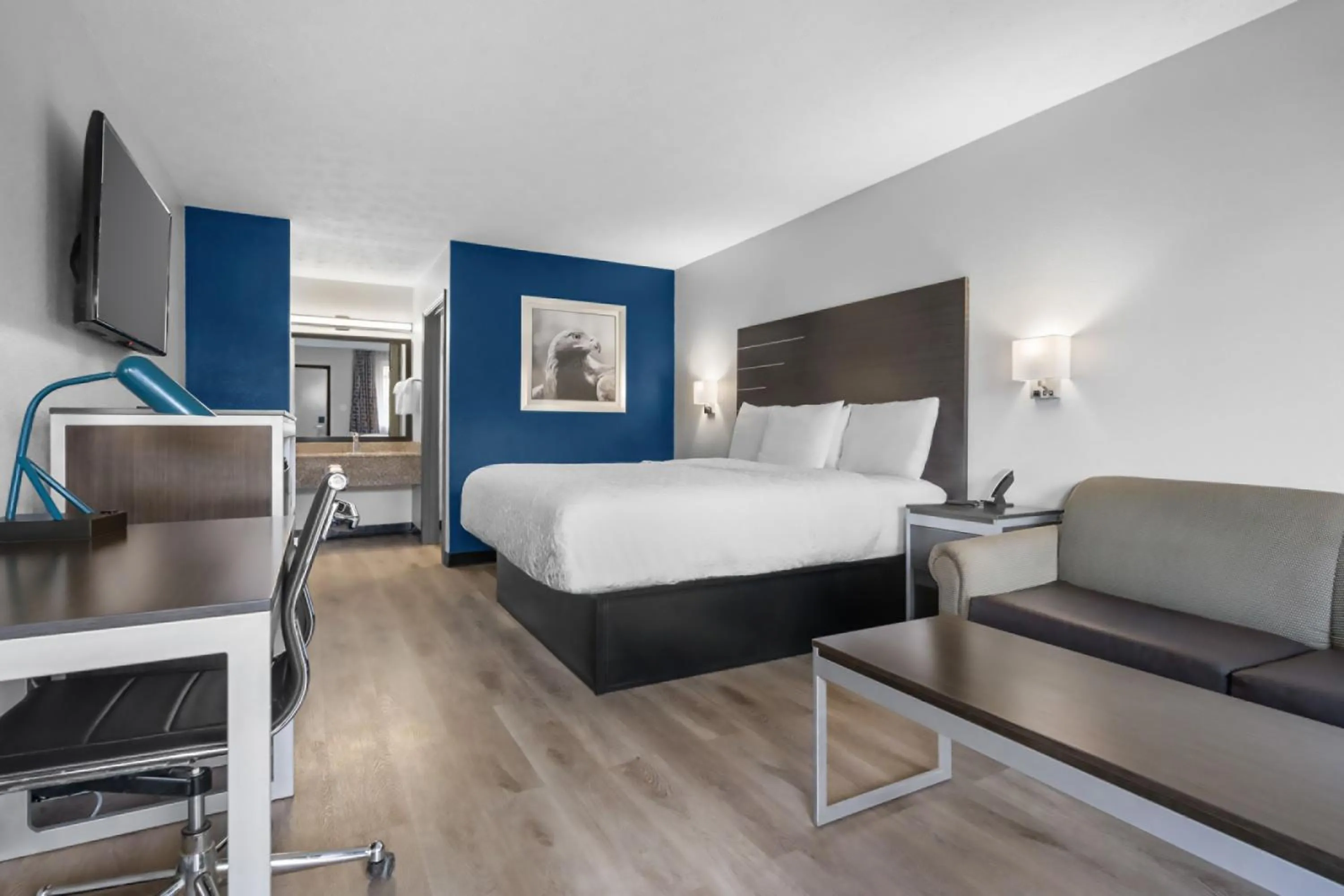 King Room - Non-Smoking/Ground Floor in Auburn Lodge near University