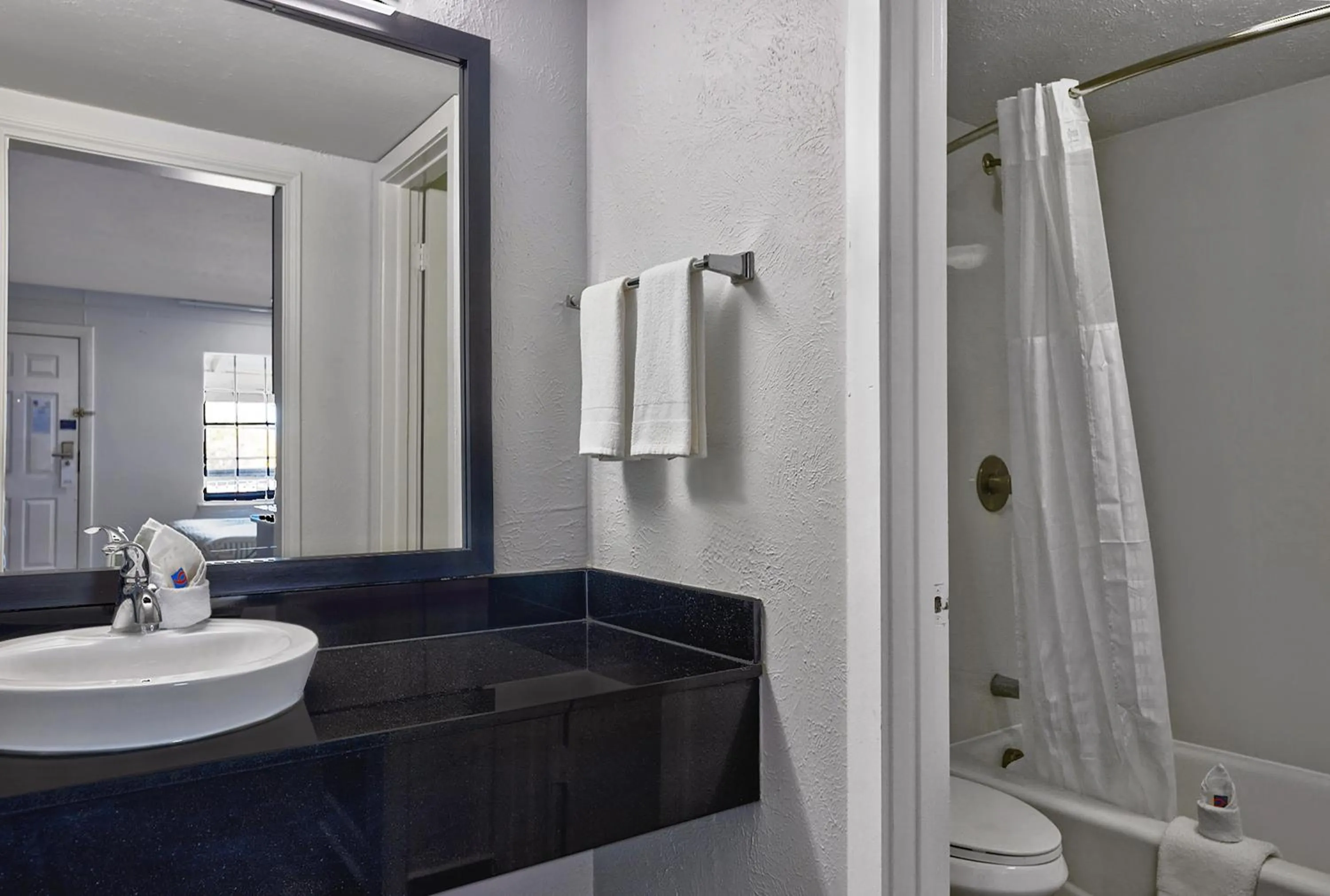 Double Room - Non-Smoking  in Motel 6 Montgomery, AL - Eastern Blvd.