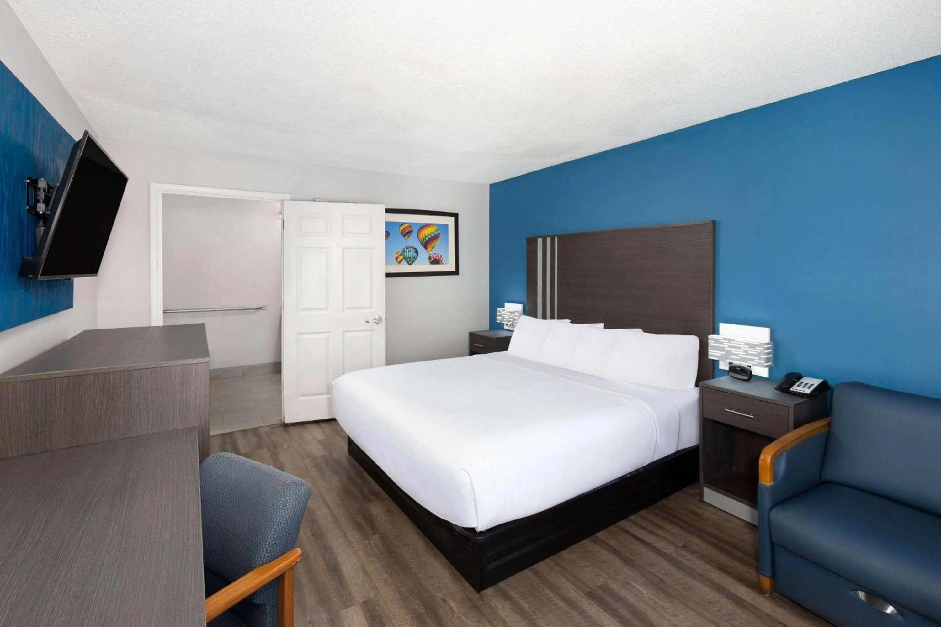 King Studio Suite - Non-Smoking in Baymont by Wyndham Selma