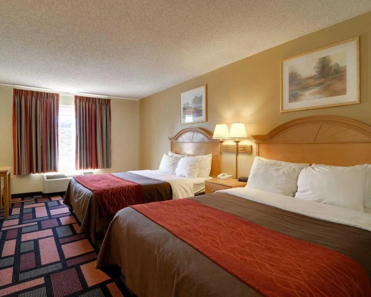 Queen Room with Two Queen Beds - Non-Smoking in Quality Inn & Suites Malvern