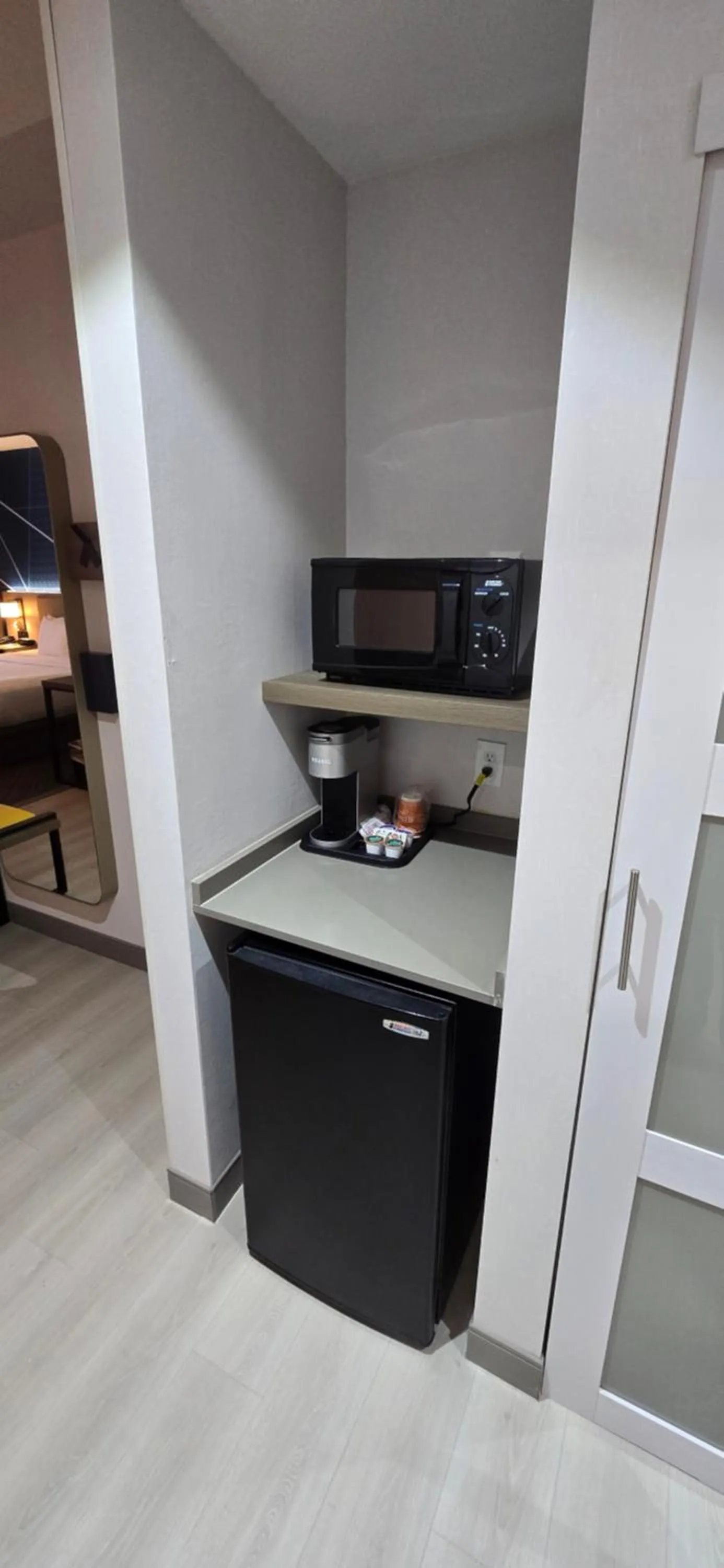 King Suite with Whirlpool - Non-Smoking in Comfort Suites Conway