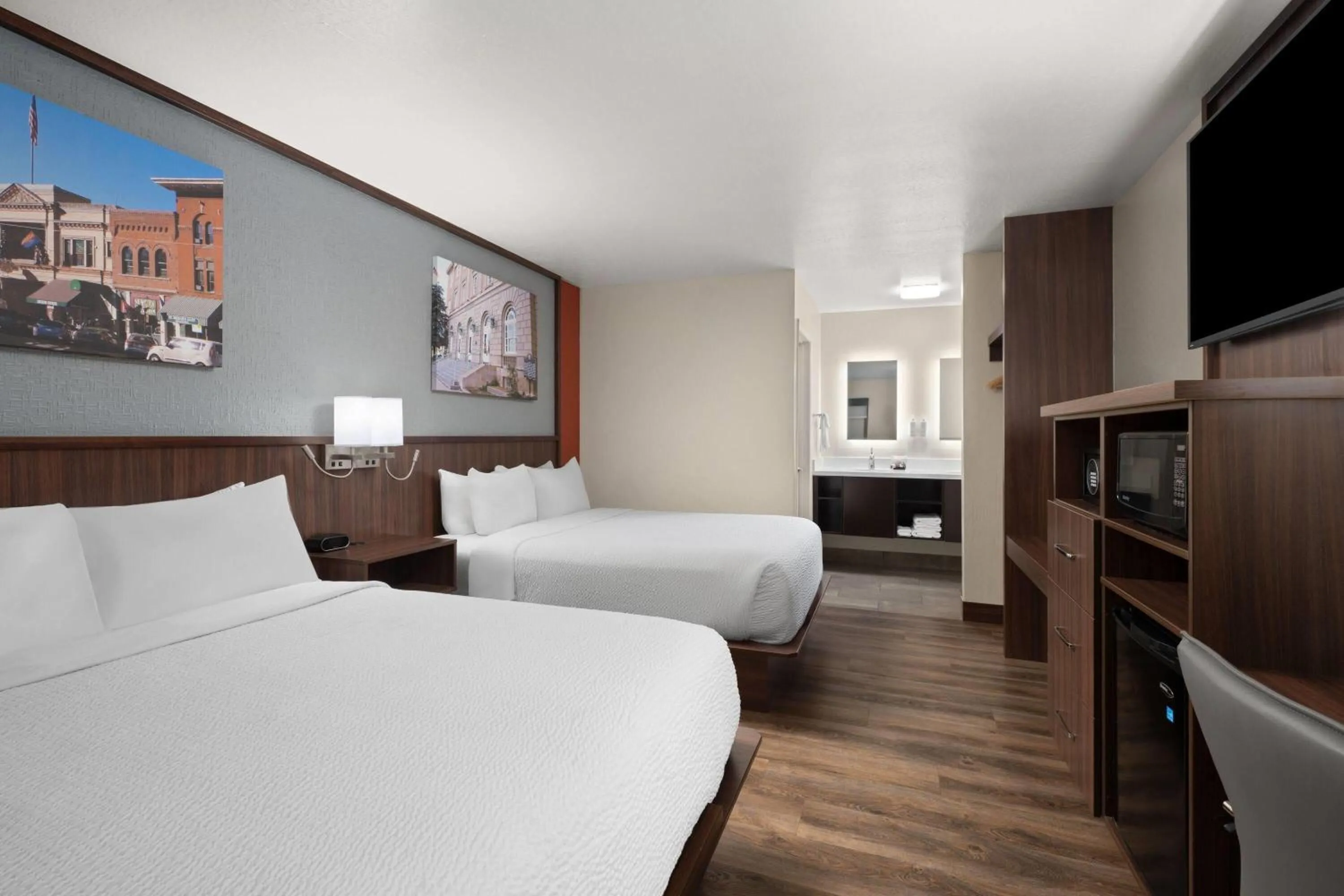 Superior Queen Room with Two Queen Beds - Non-Smoking in Days Inn by Wyndham Prescott