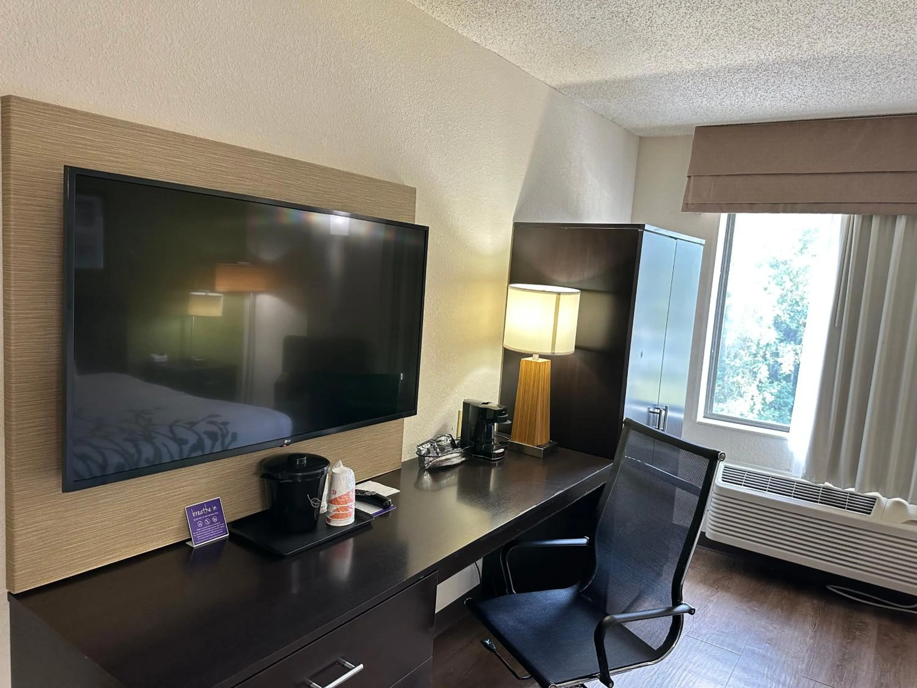 King Room - Non-Smoking in Sleep Inn & Suites Near Columbus - State University Area