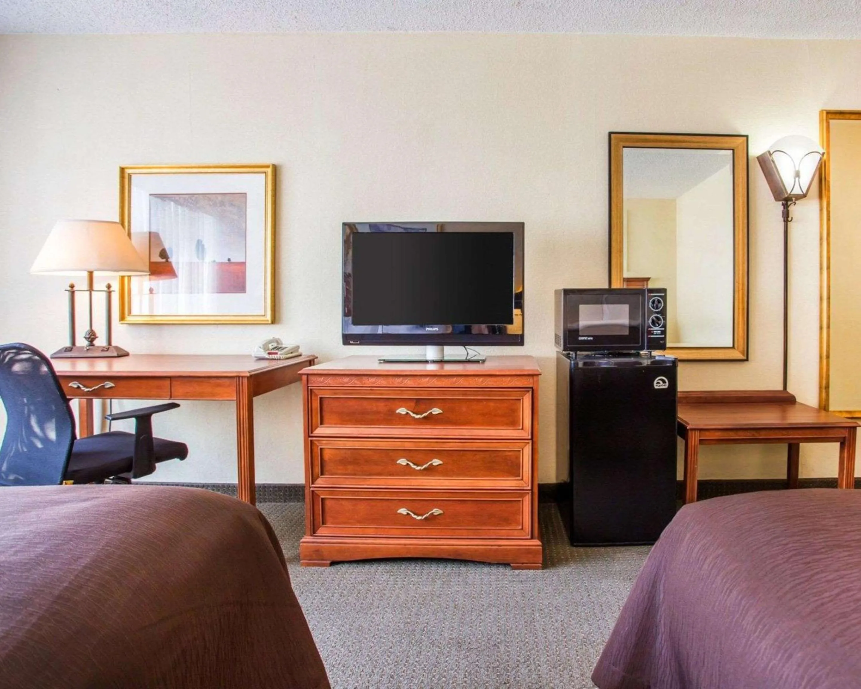 Queen Room with Two Queen Beds in Budgetel Inn & Suites Atlanta
