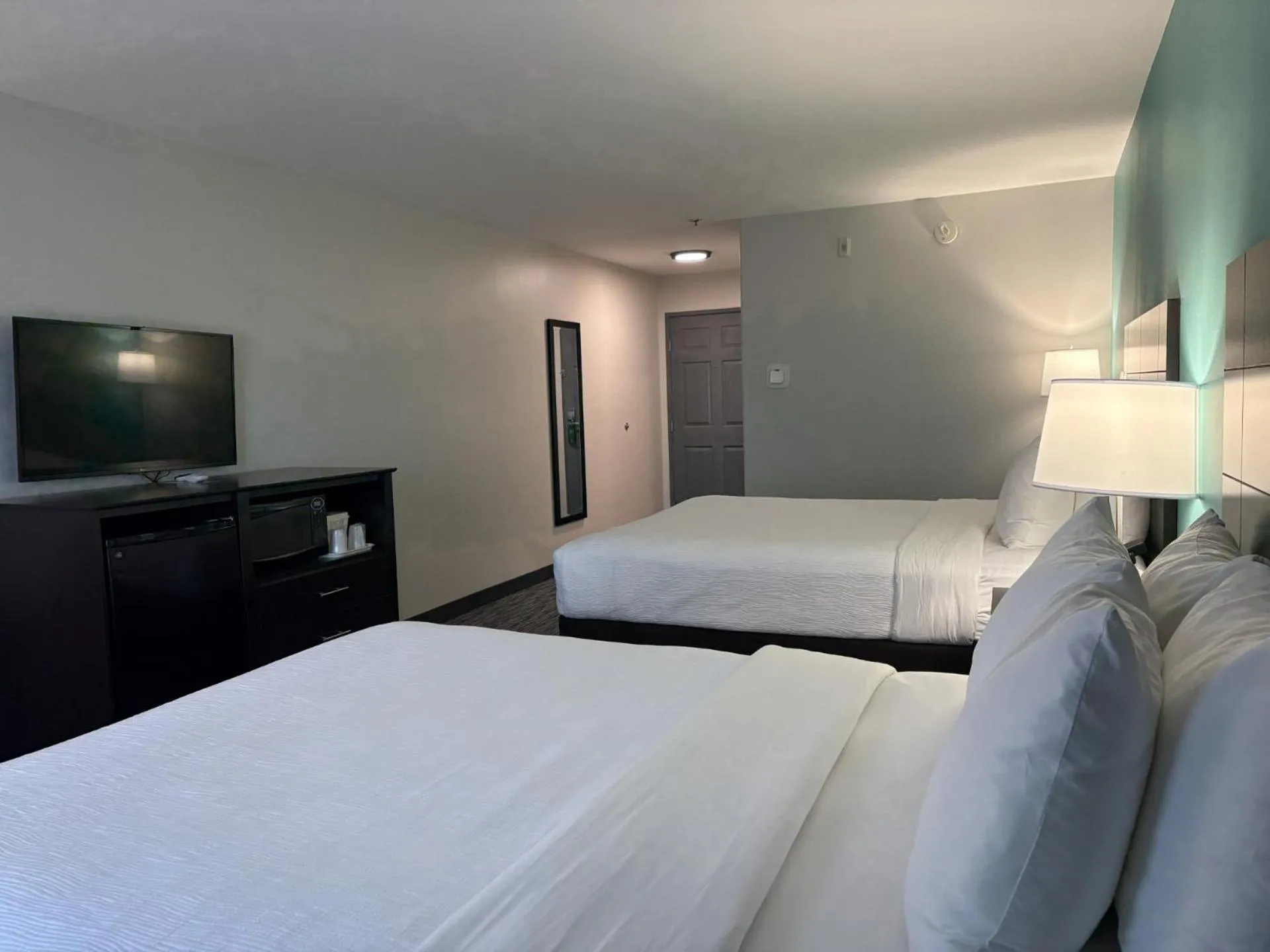 2 Queen Beds, Nonsmoking, Accessible with Interior Hall in Quality Inn & Suites Houma