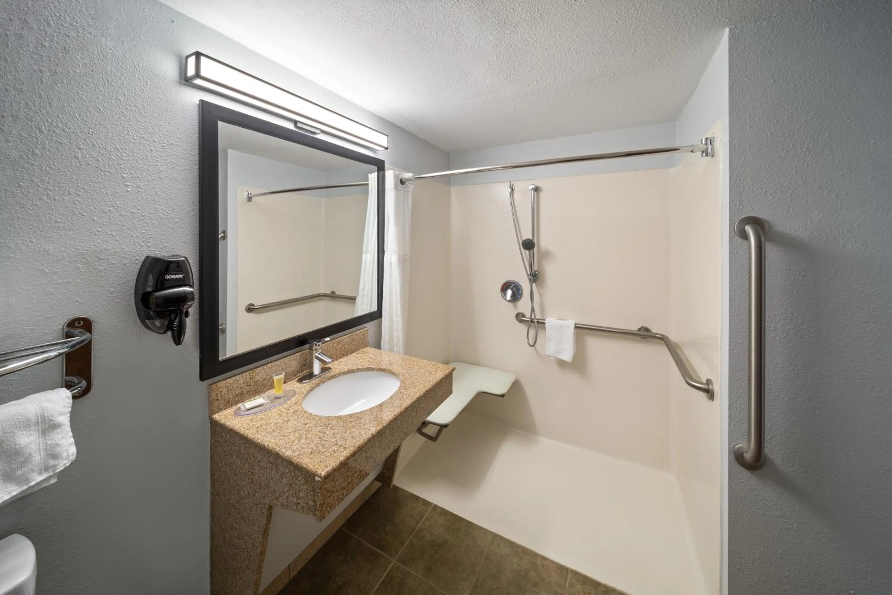 Doube Room with Two Double Beds and Roll-In Shower - Mobility/Hearing Accessible - Non-Smoking in Super 8 by Wyndham Alexandria LA