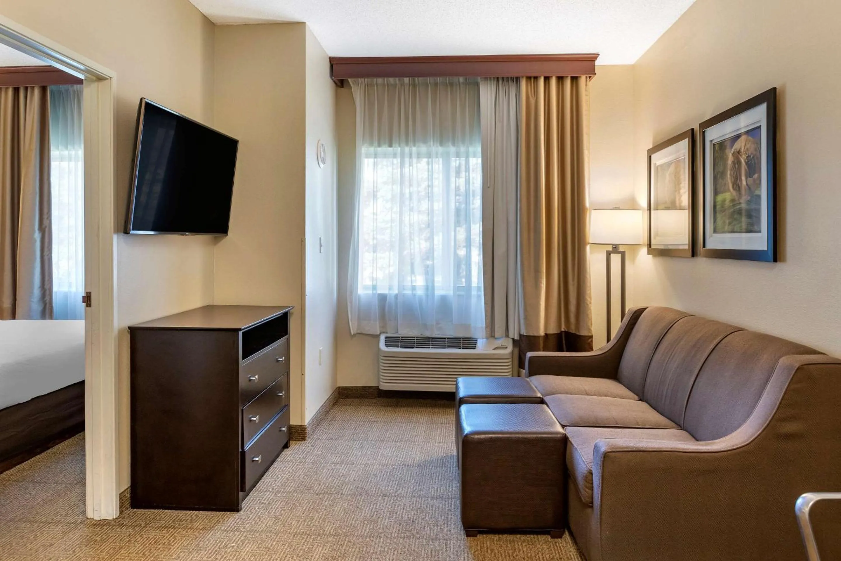 King Suite with Sofa Bed - Non-Smoking in Comfort Inn & Suites Paw Paw
