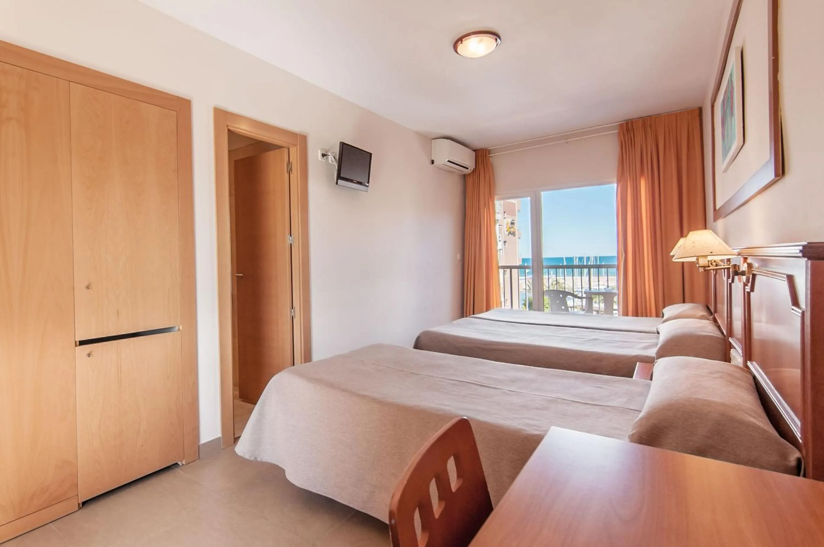 Quadruple Room (2 Adults + 2 Children) in Hotel San Luis