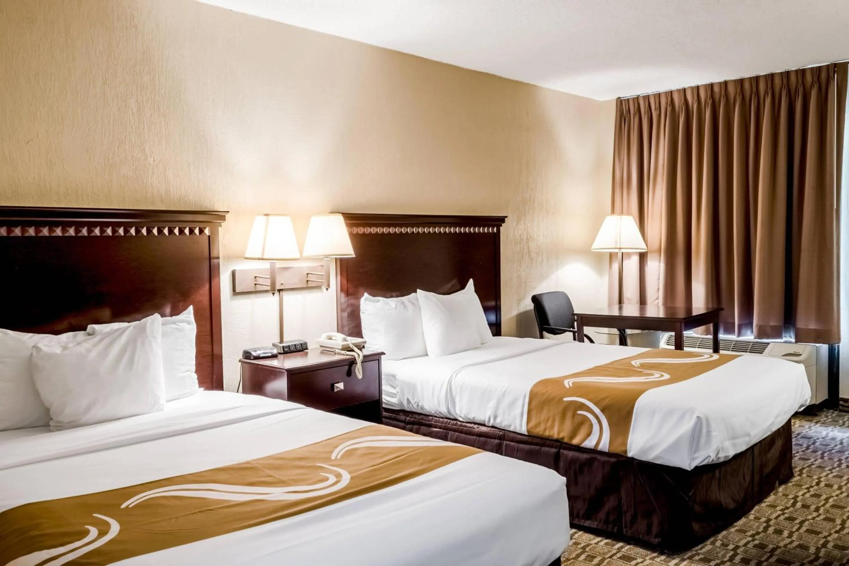 Double Room with Two Double Beds - Smoking in Quality Inn Moss Point - Pascagoula