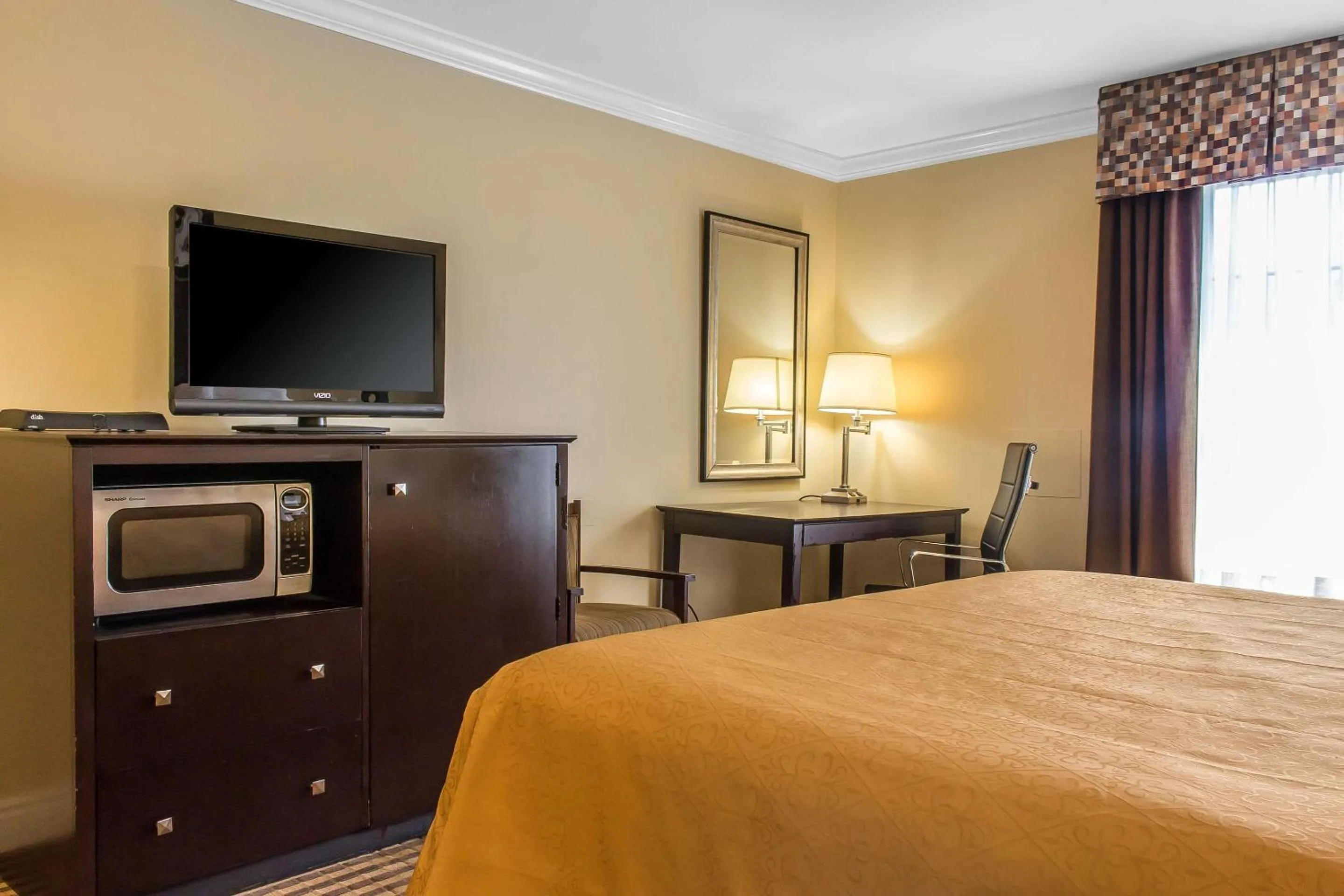 King Room - Non-Smoking in Quality Inn near Mountain Creek