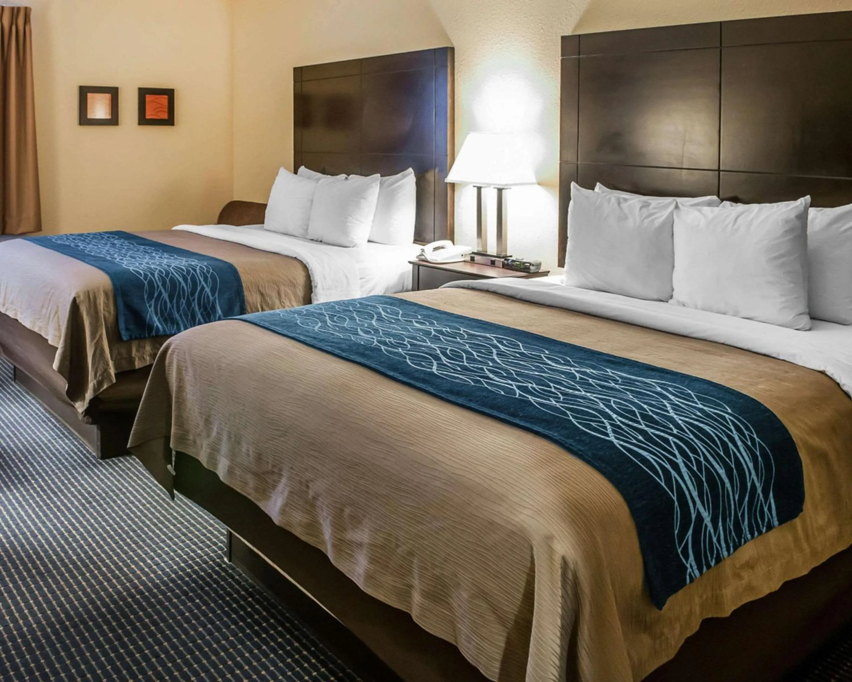 Queen Room with Two Queen Beds - Non-Smoking in Comfort Inn Gallup I-40 Exit 20
