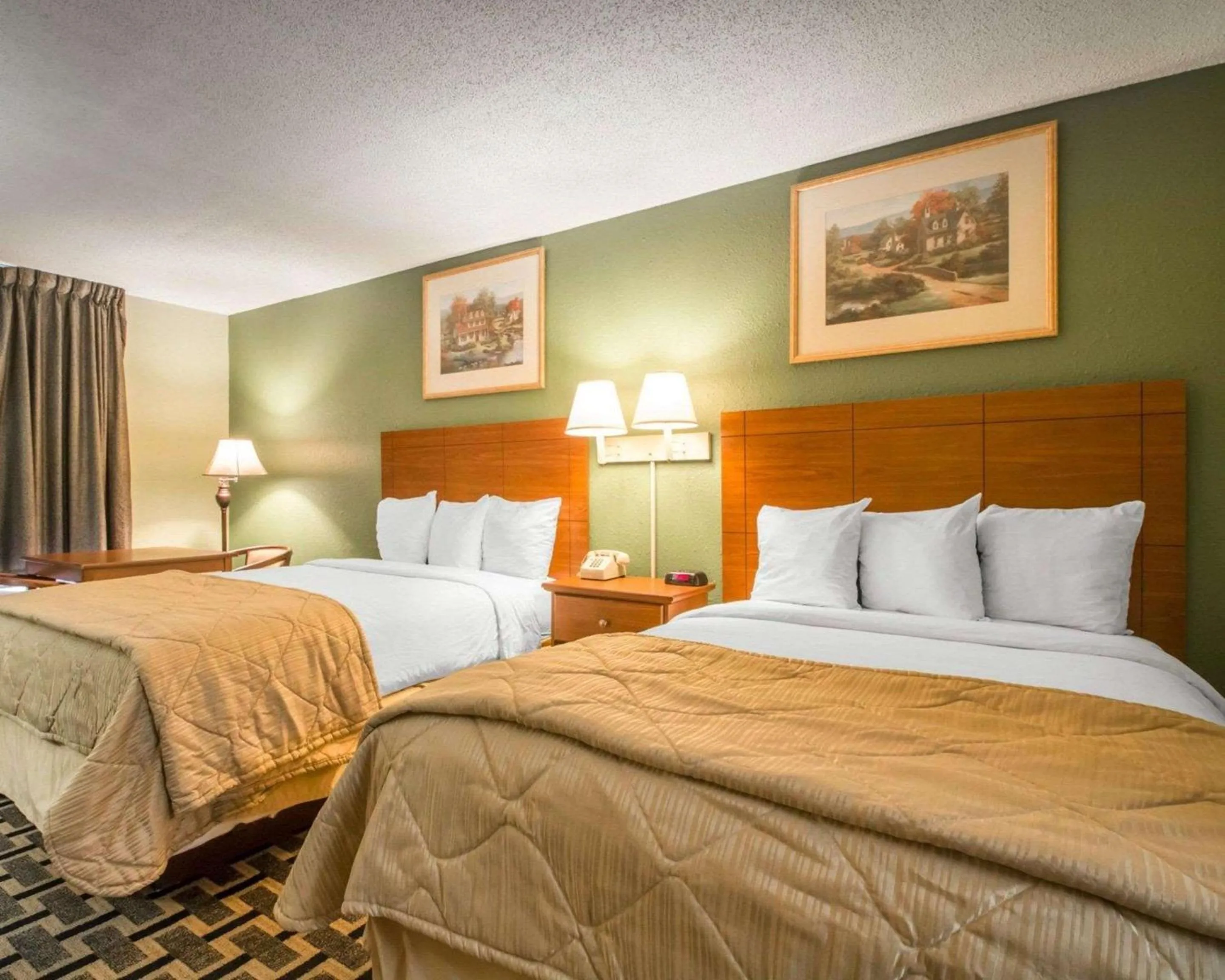 Double Room with Two Double Beds - Non-Smoking in Quality Inn & Suites Ridgeland
