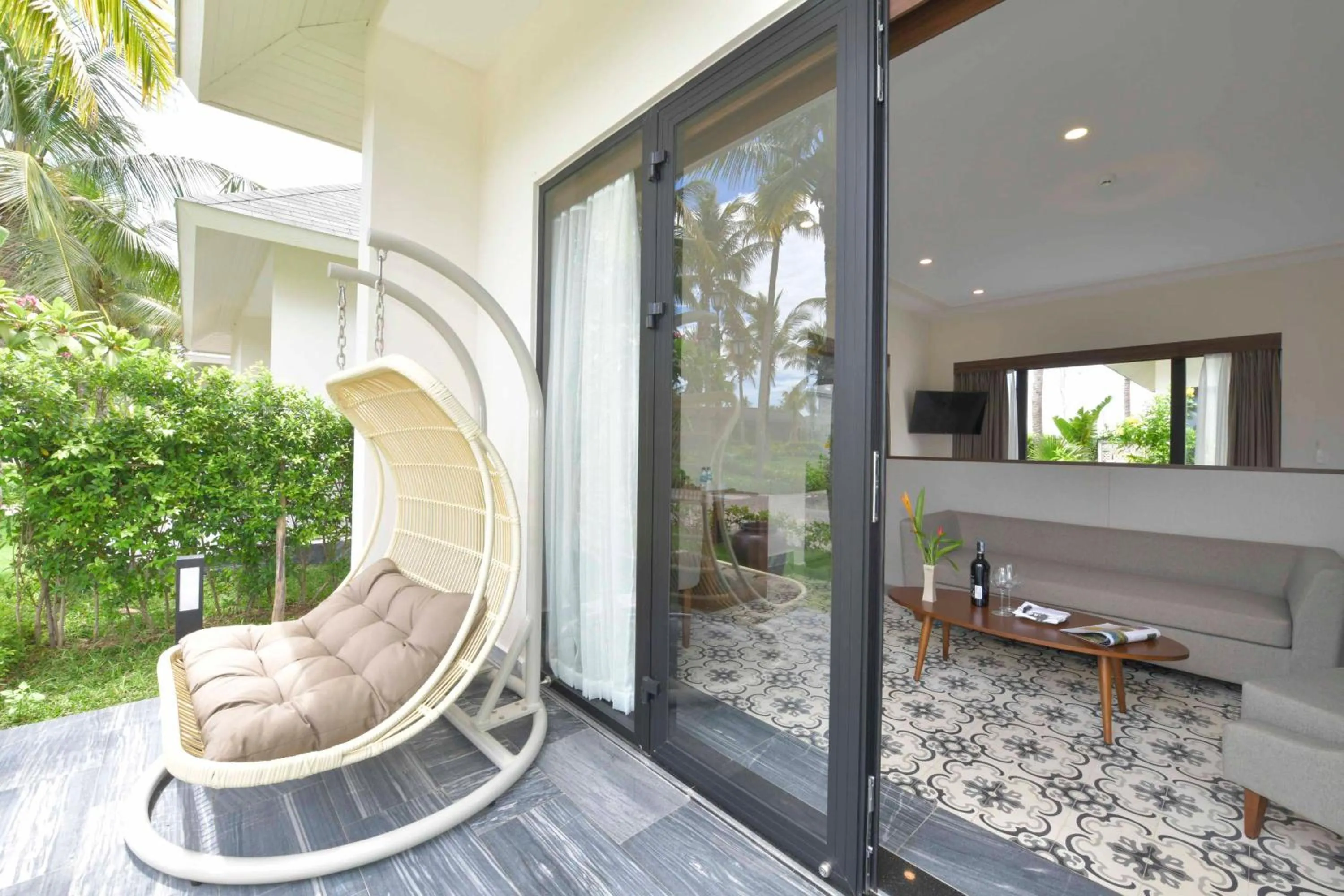 Garden & Pool View Villa Twins in CocoLand Thu Xa Ancient Town Resort