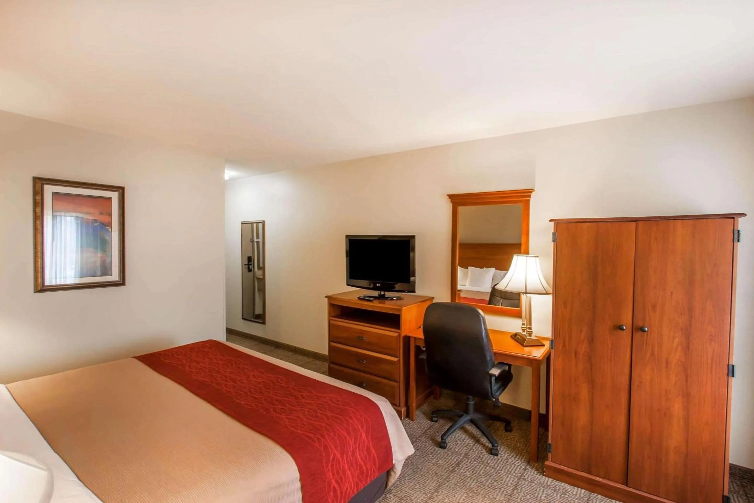 King Room - Non-Smoking in Quality Inn & Suites Germantown North